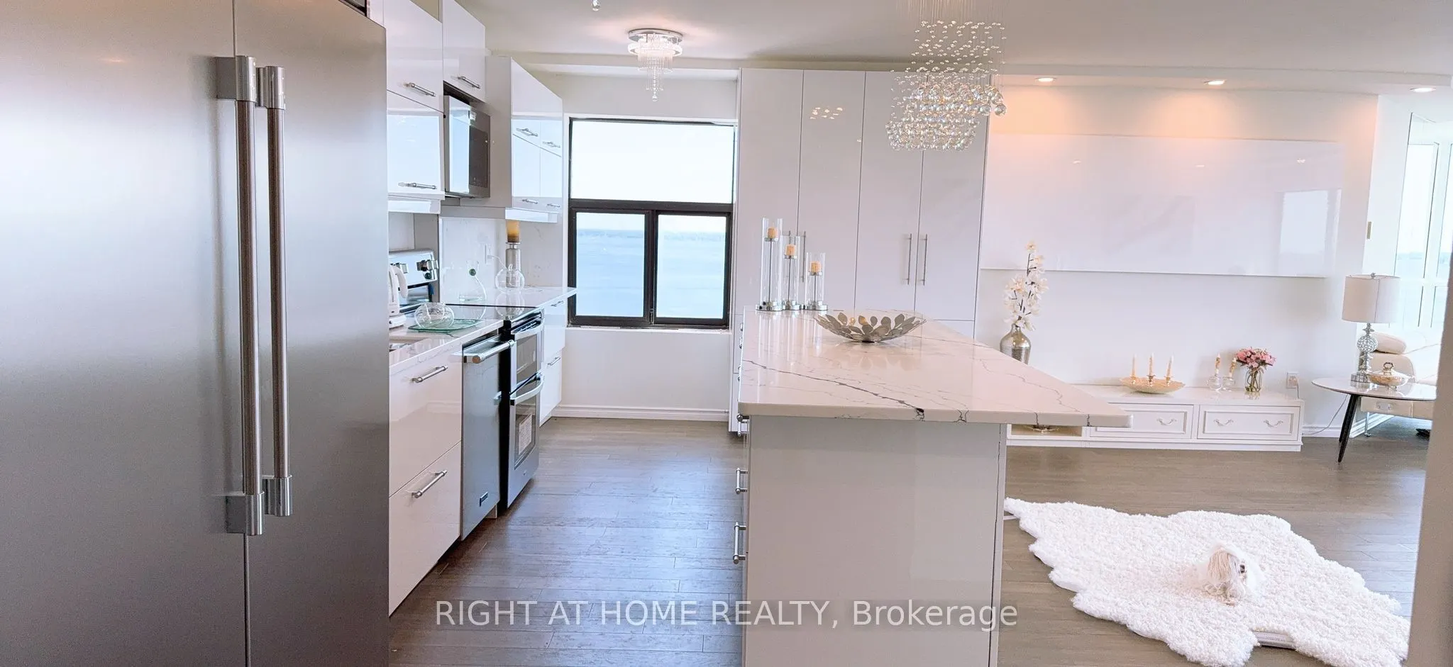 185 ONTARIO Street #1301
