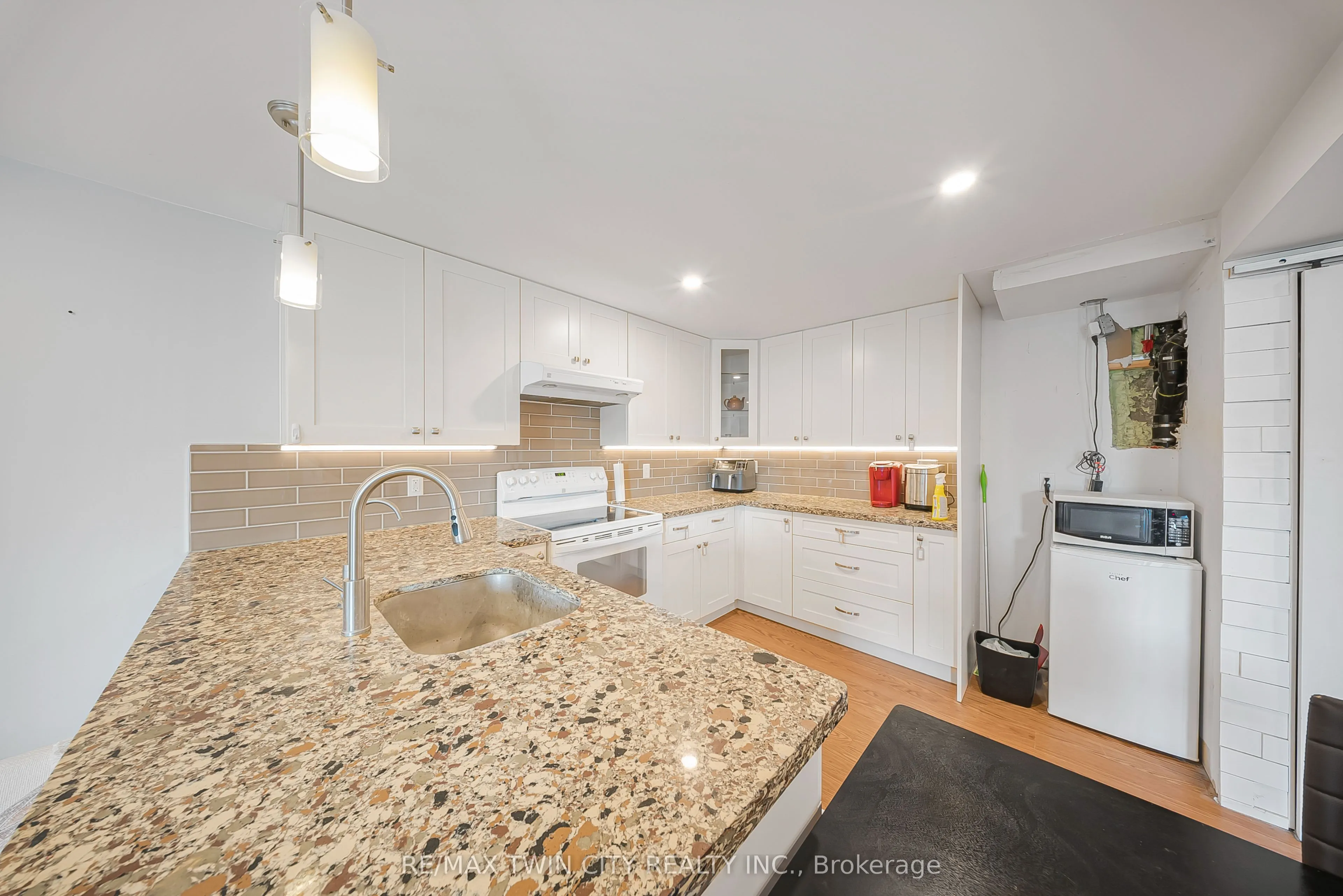 40 Ebydale Drive
