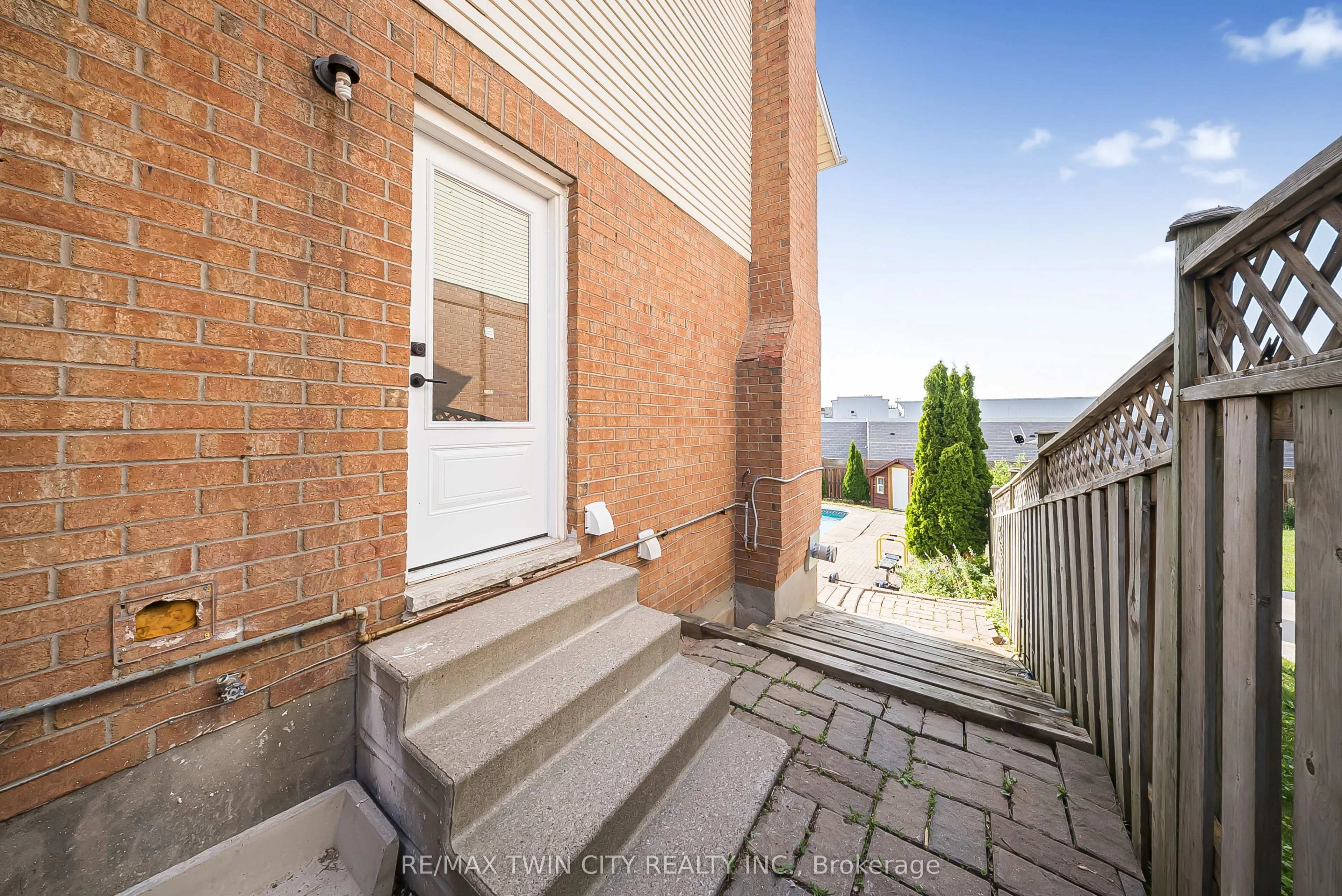 40 Ebydale Drive