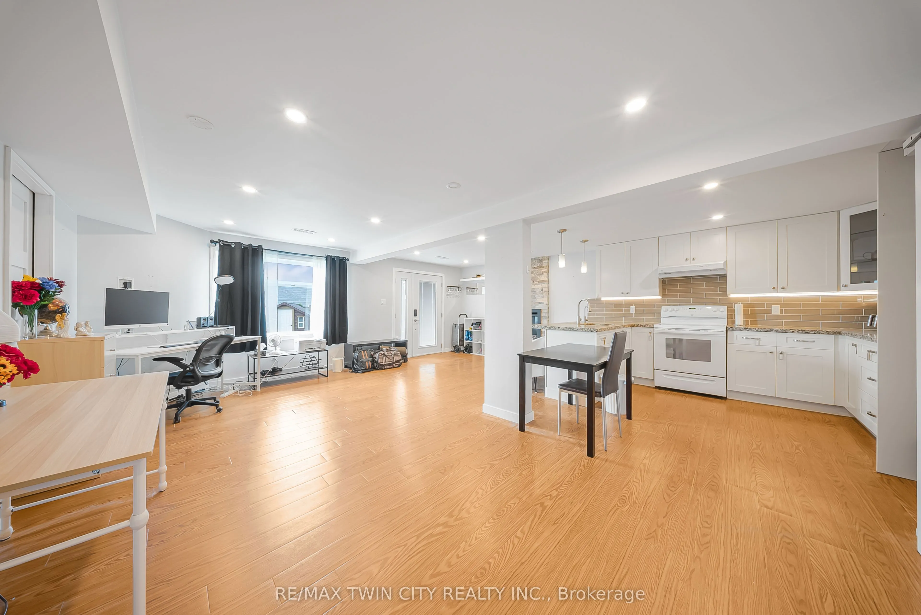 40 Ebydale Drive