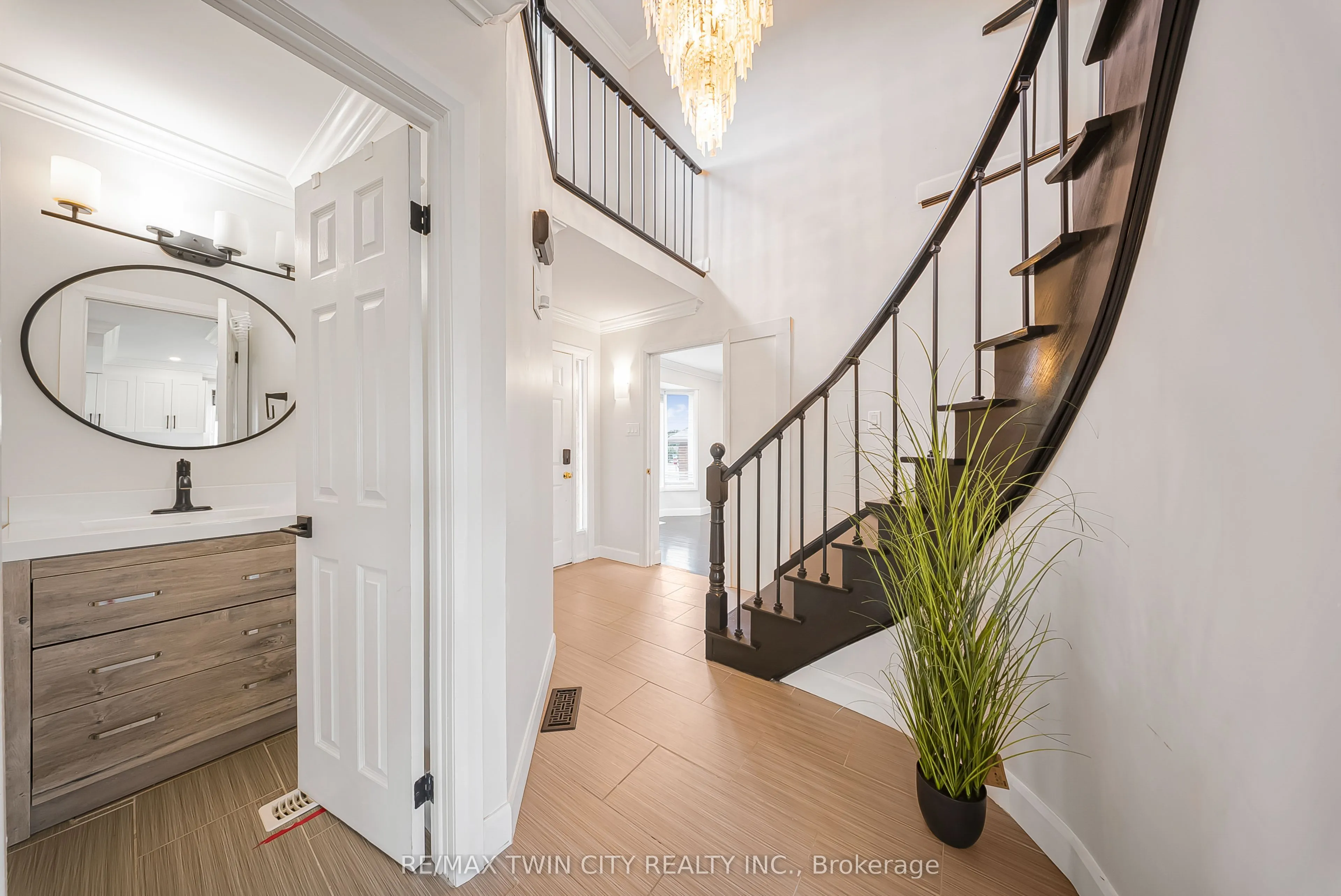 40 Ebydale Drive