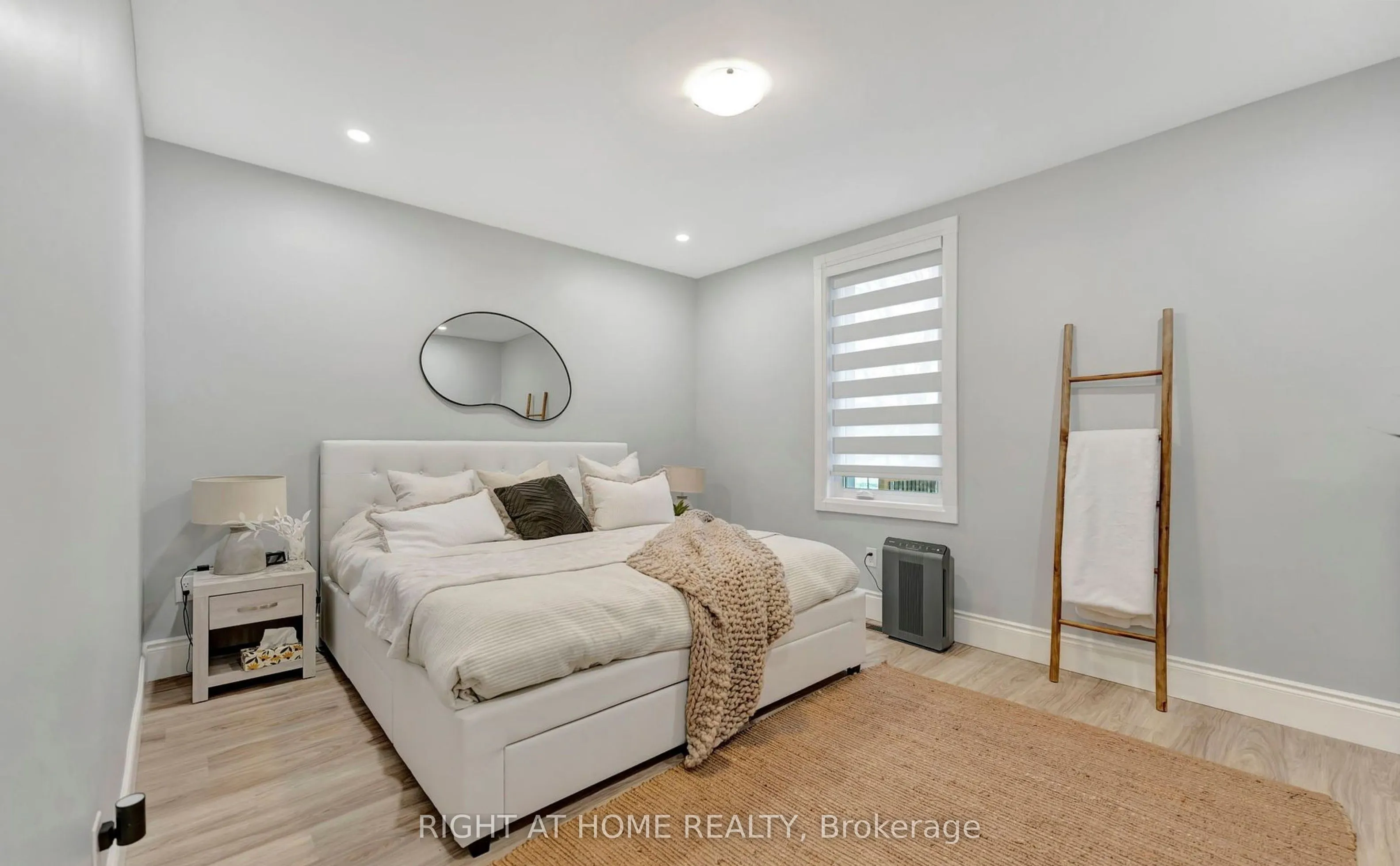 520 Cochrane Road, #Room Rental