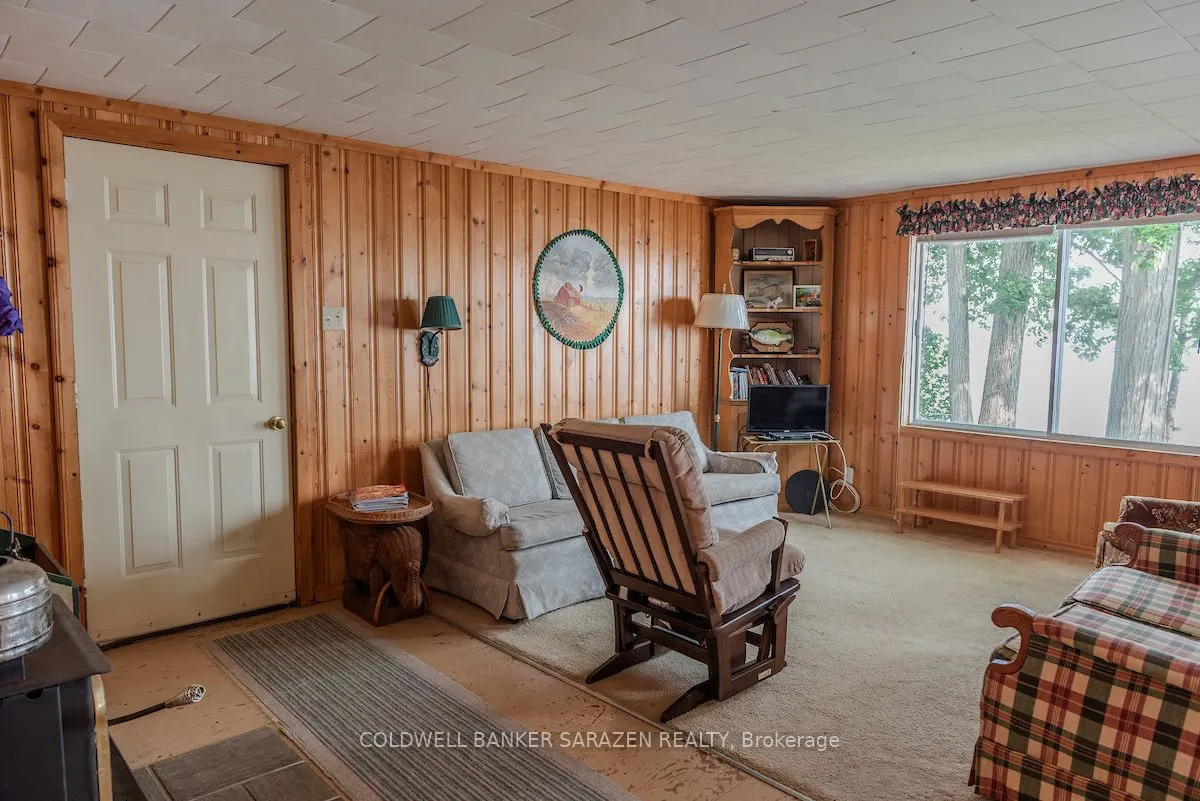 351 Leavoy Lane