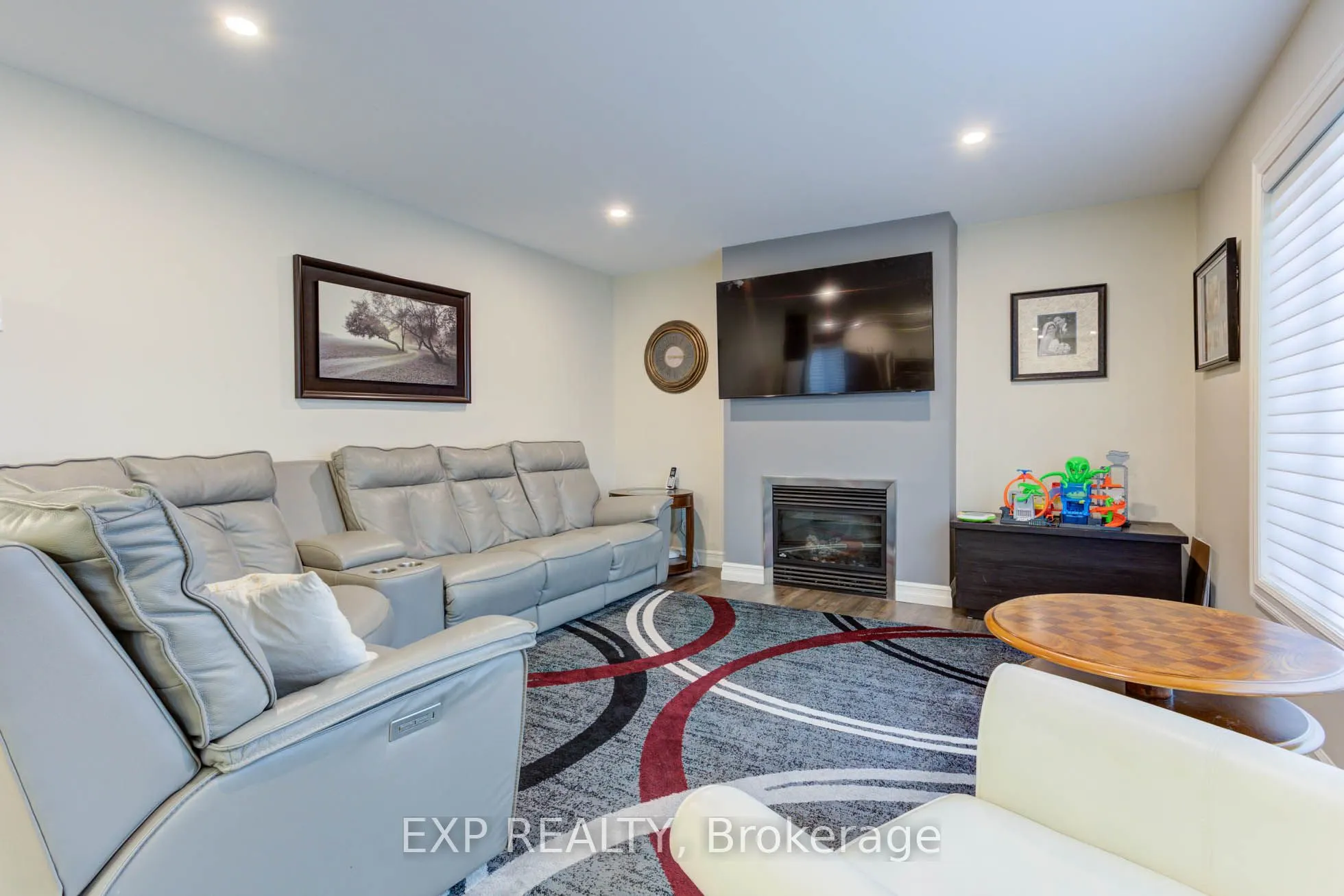 128 Schmidt Drive
