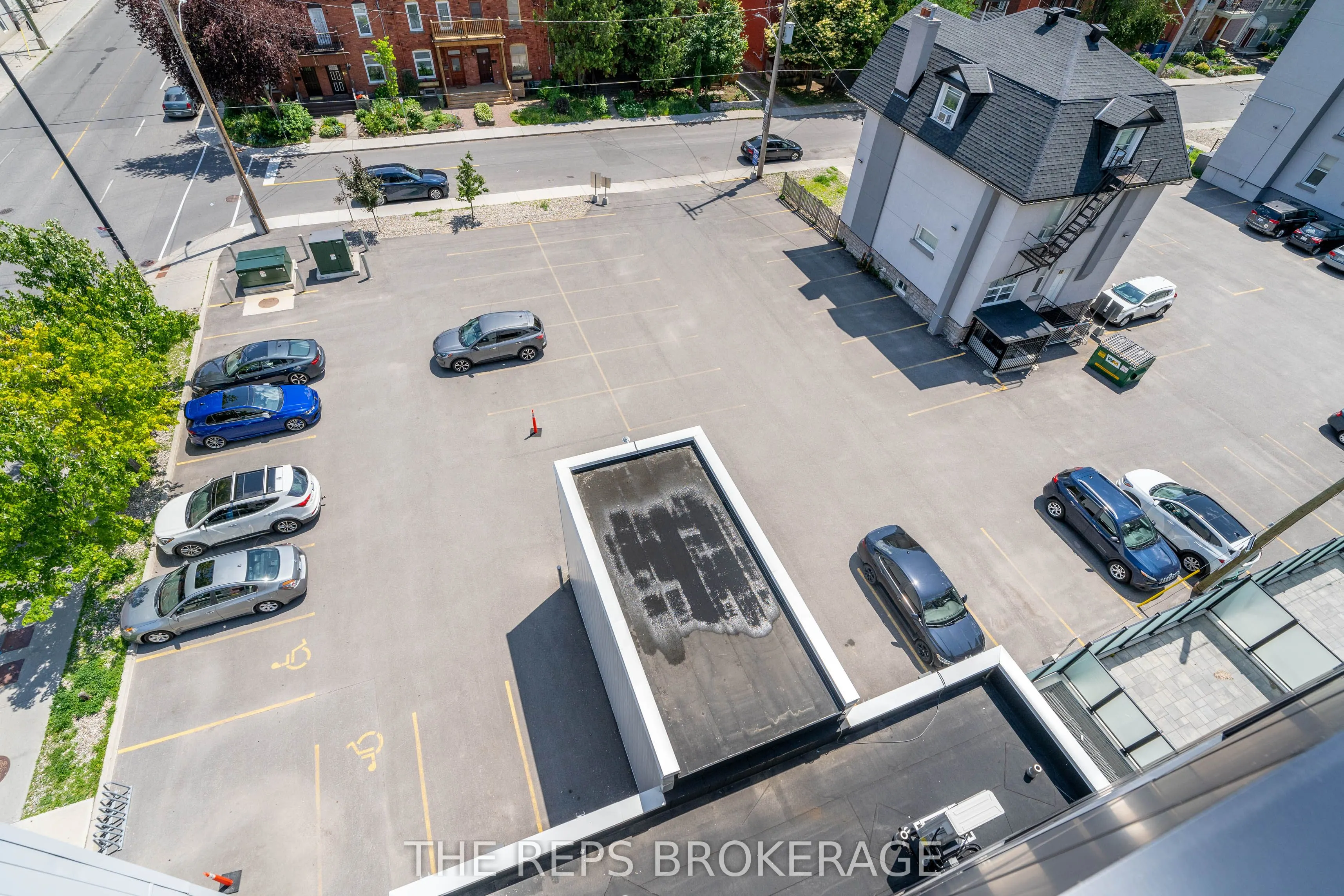 168 Charlotte Street
