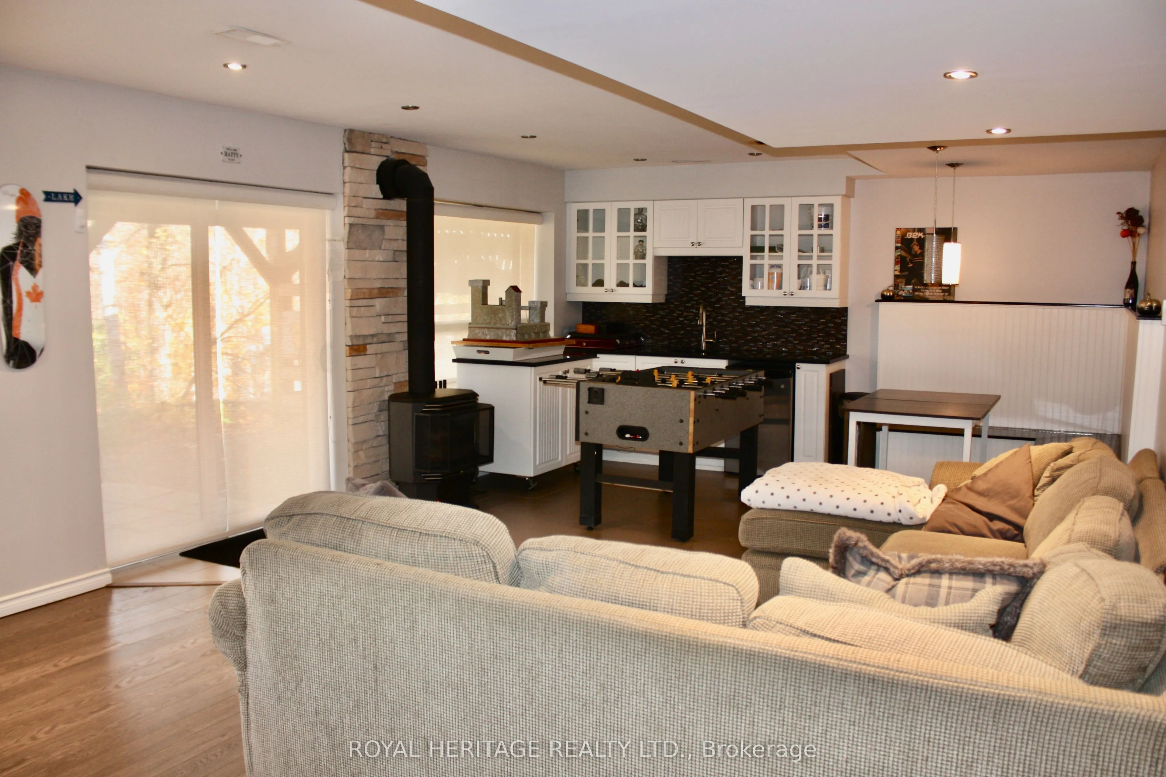 2331 Lakeside Road