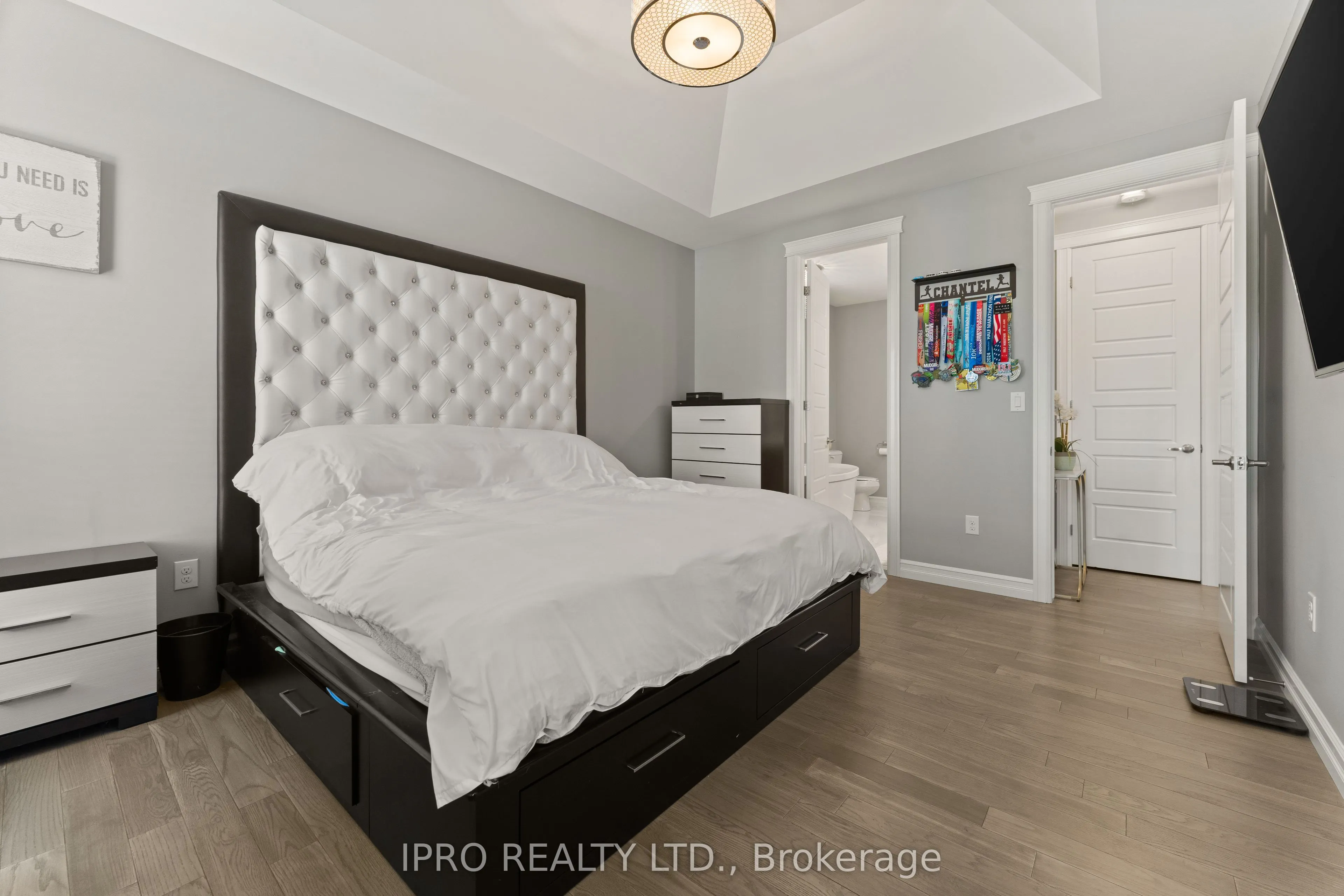 139 Blue Jay Crescent