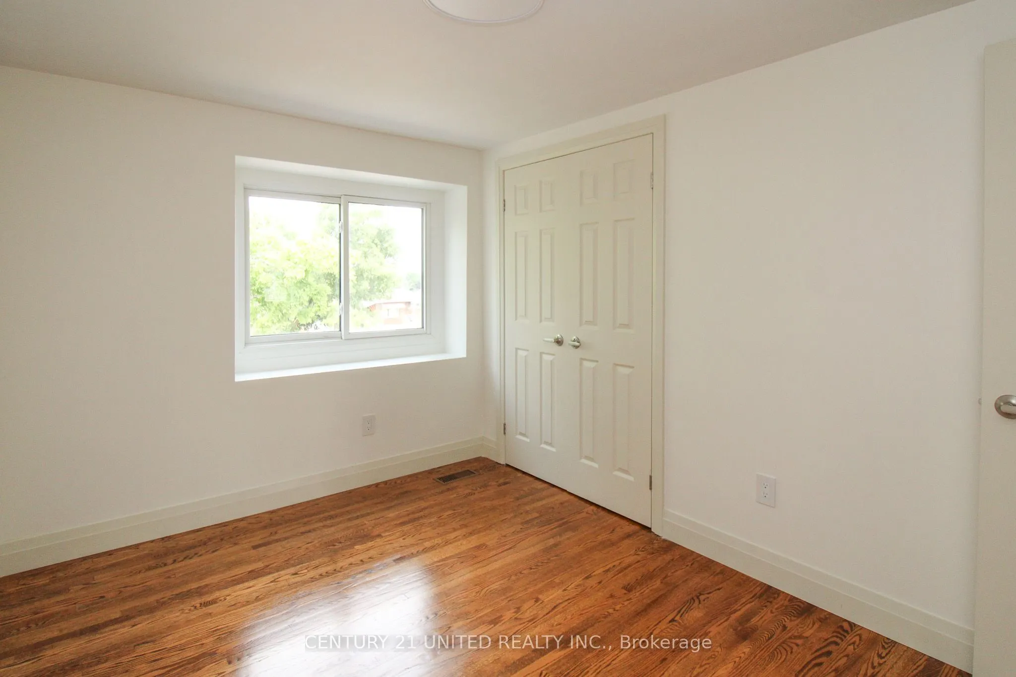 594 Saugeen Crescent