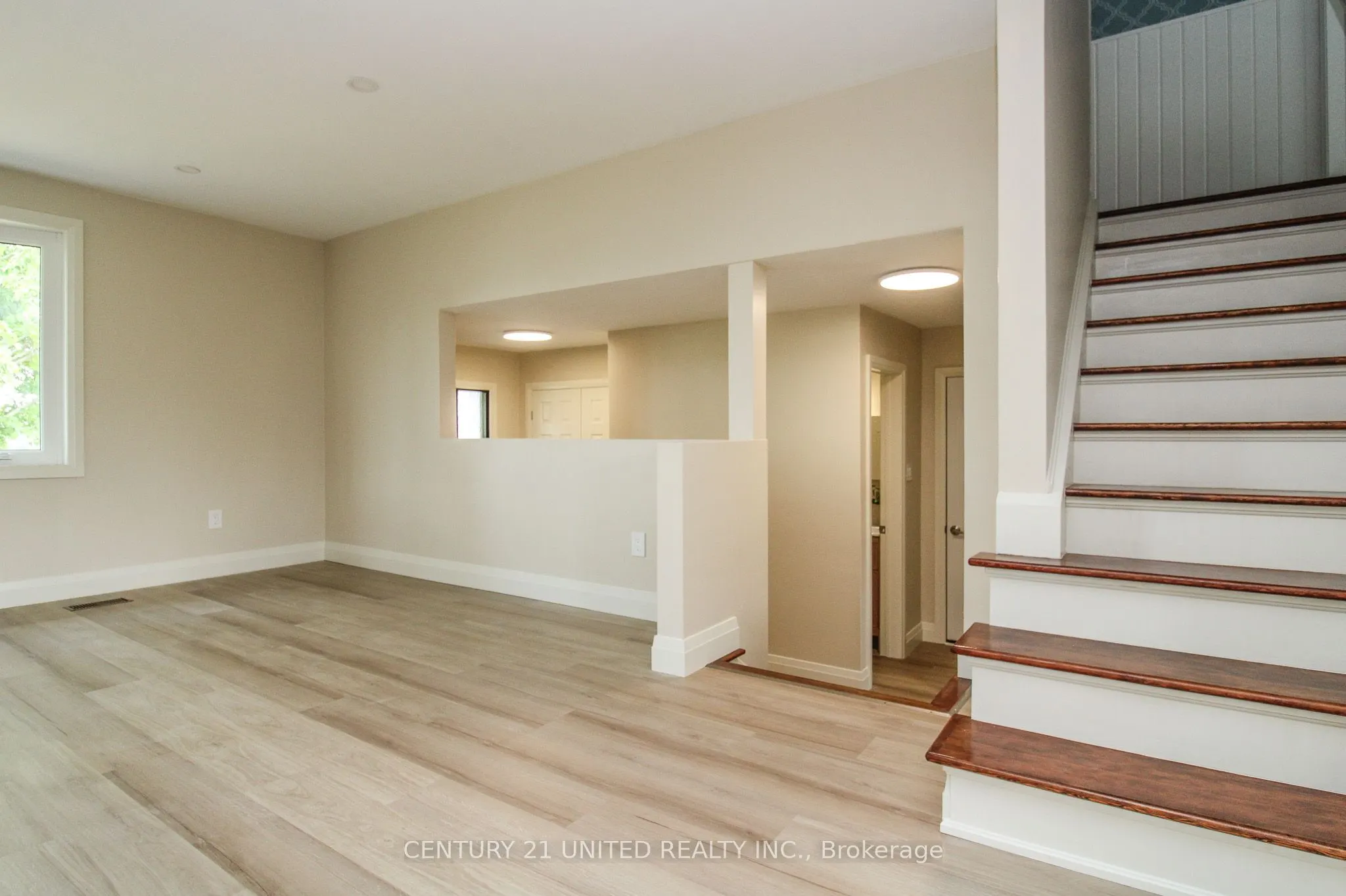 594 Saugeen Crescent