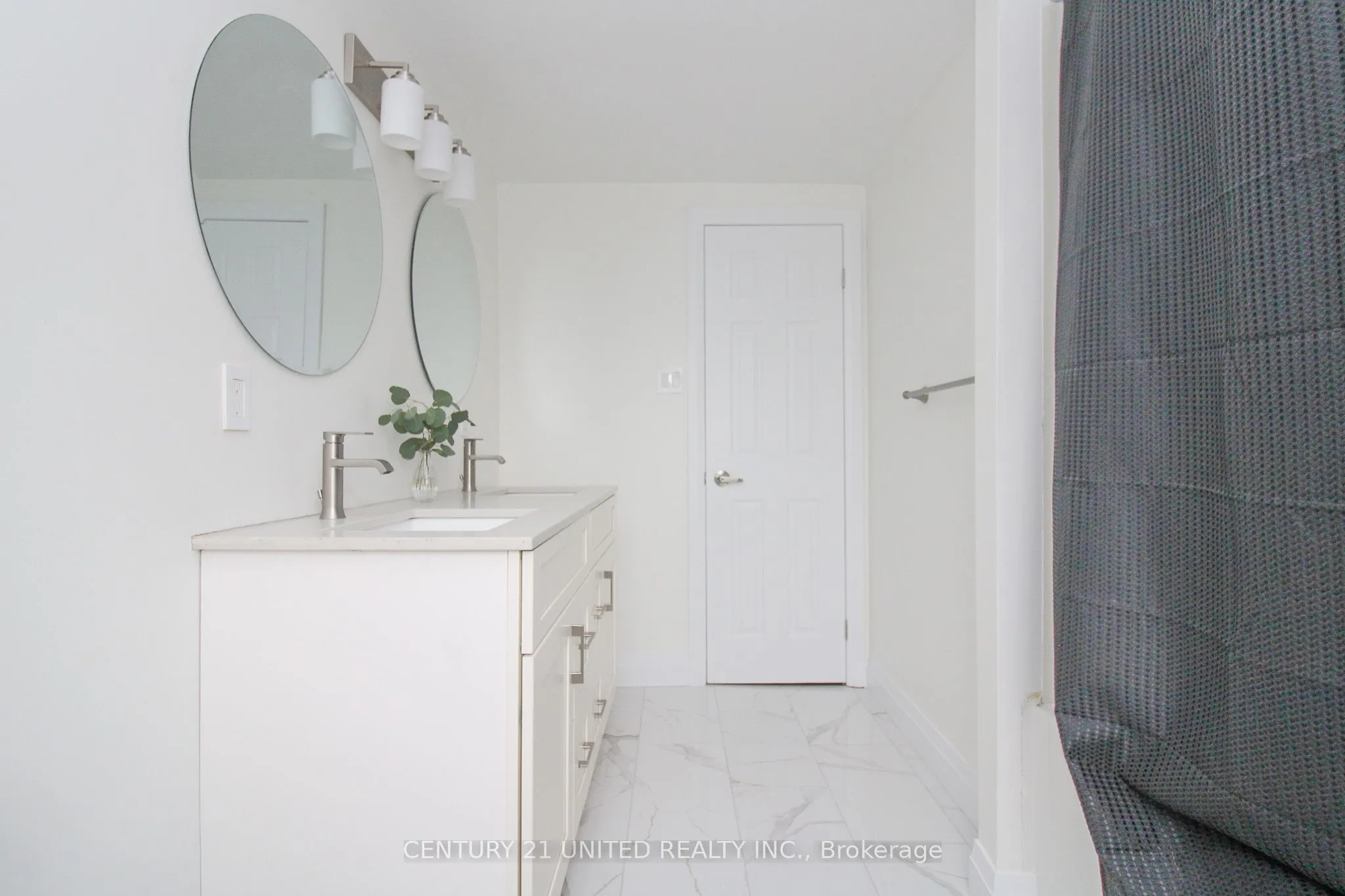 594 Saugeen Crescent