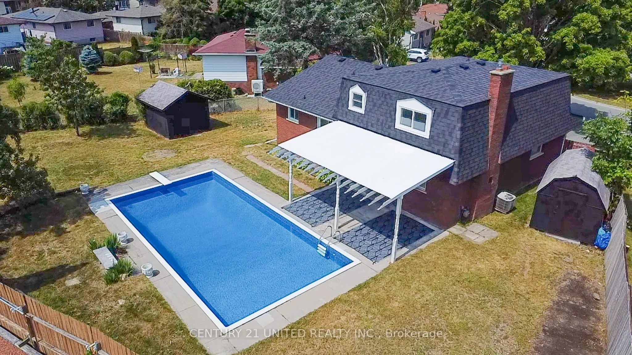 594 Saugeen Crescent