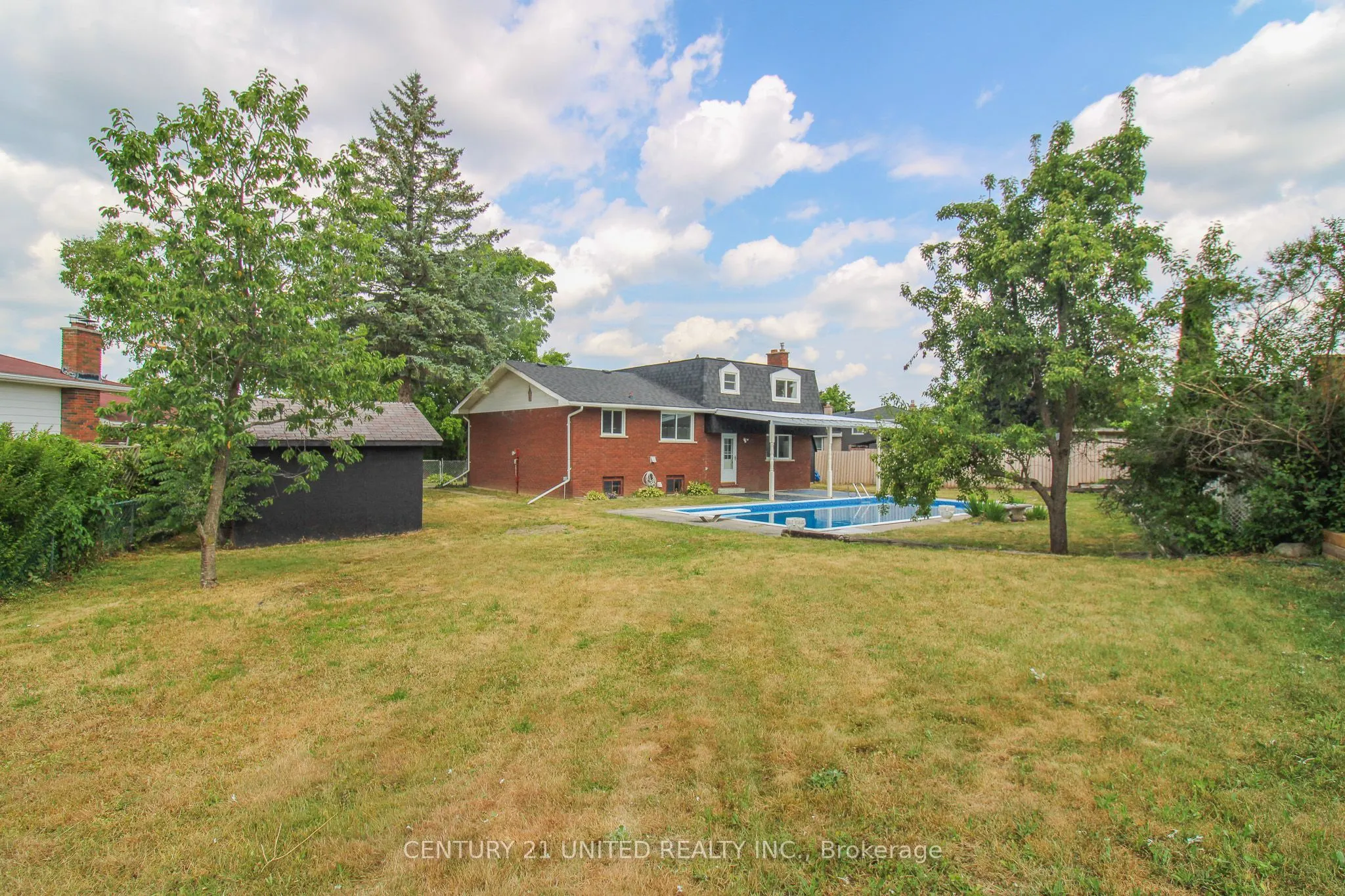 594 Saugeen Crescent