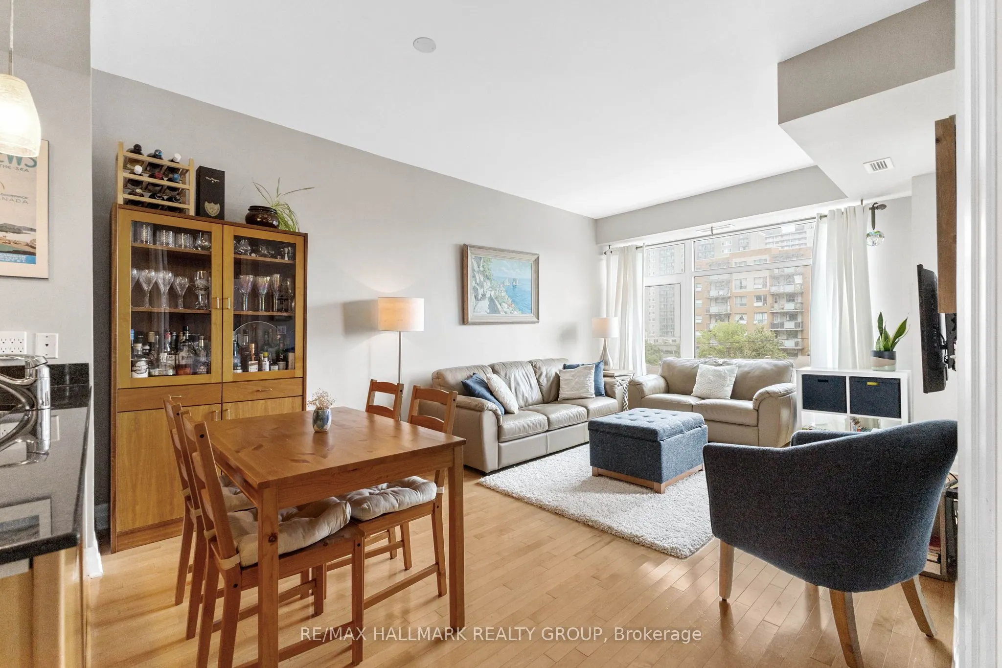 245 Kent Street, #504