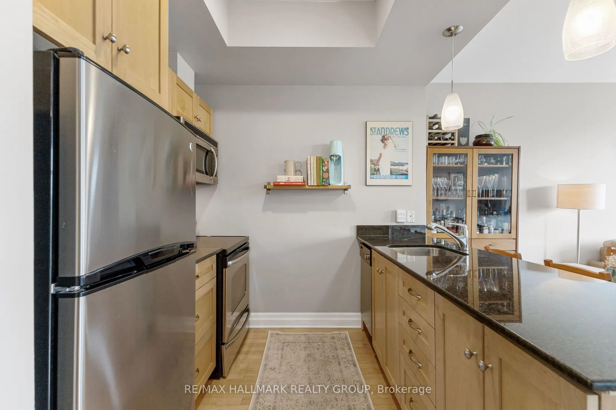 245 Kent Street, #504