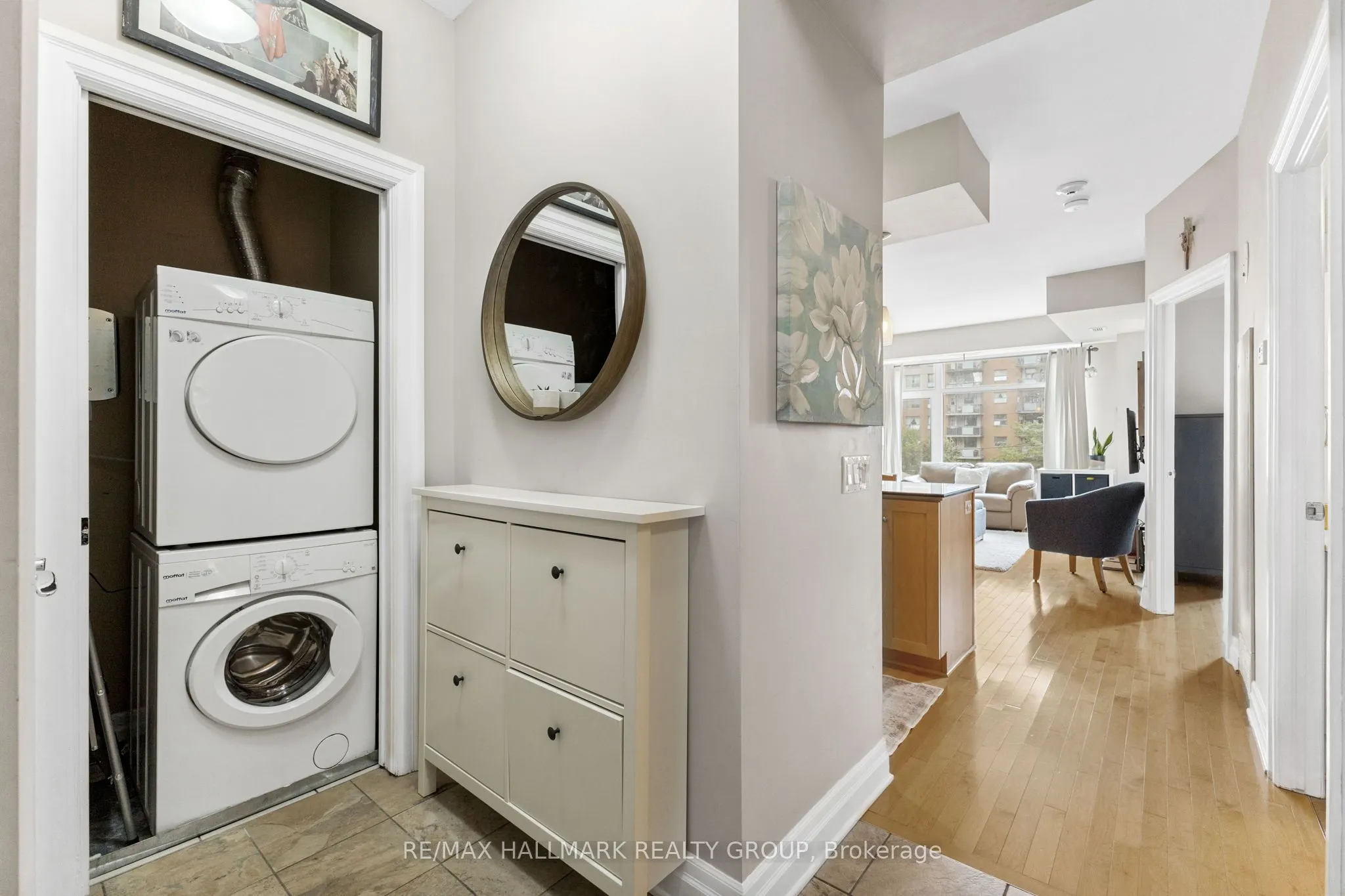 245 Kent Street, #504