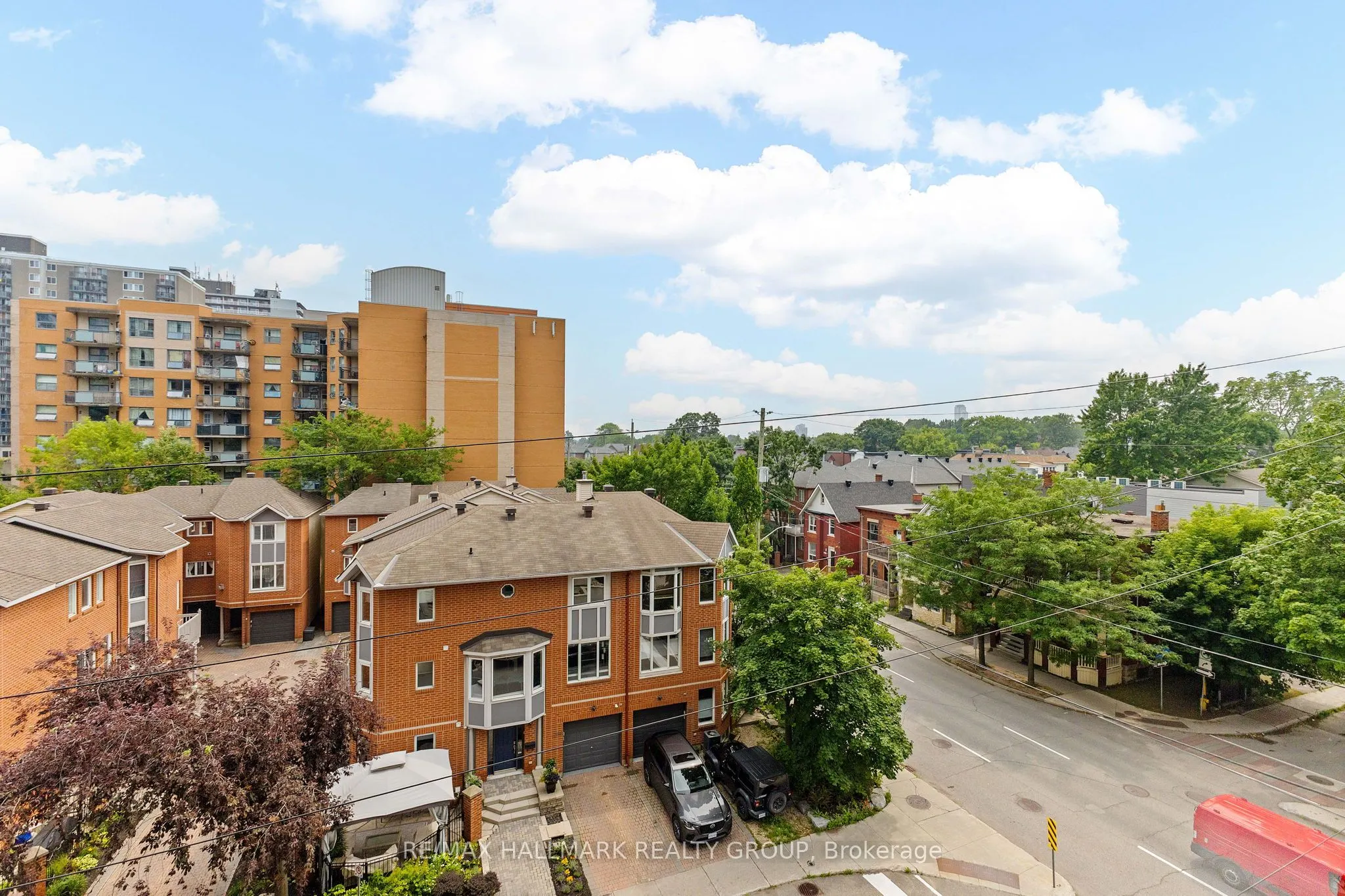 245 Kent Street, #504