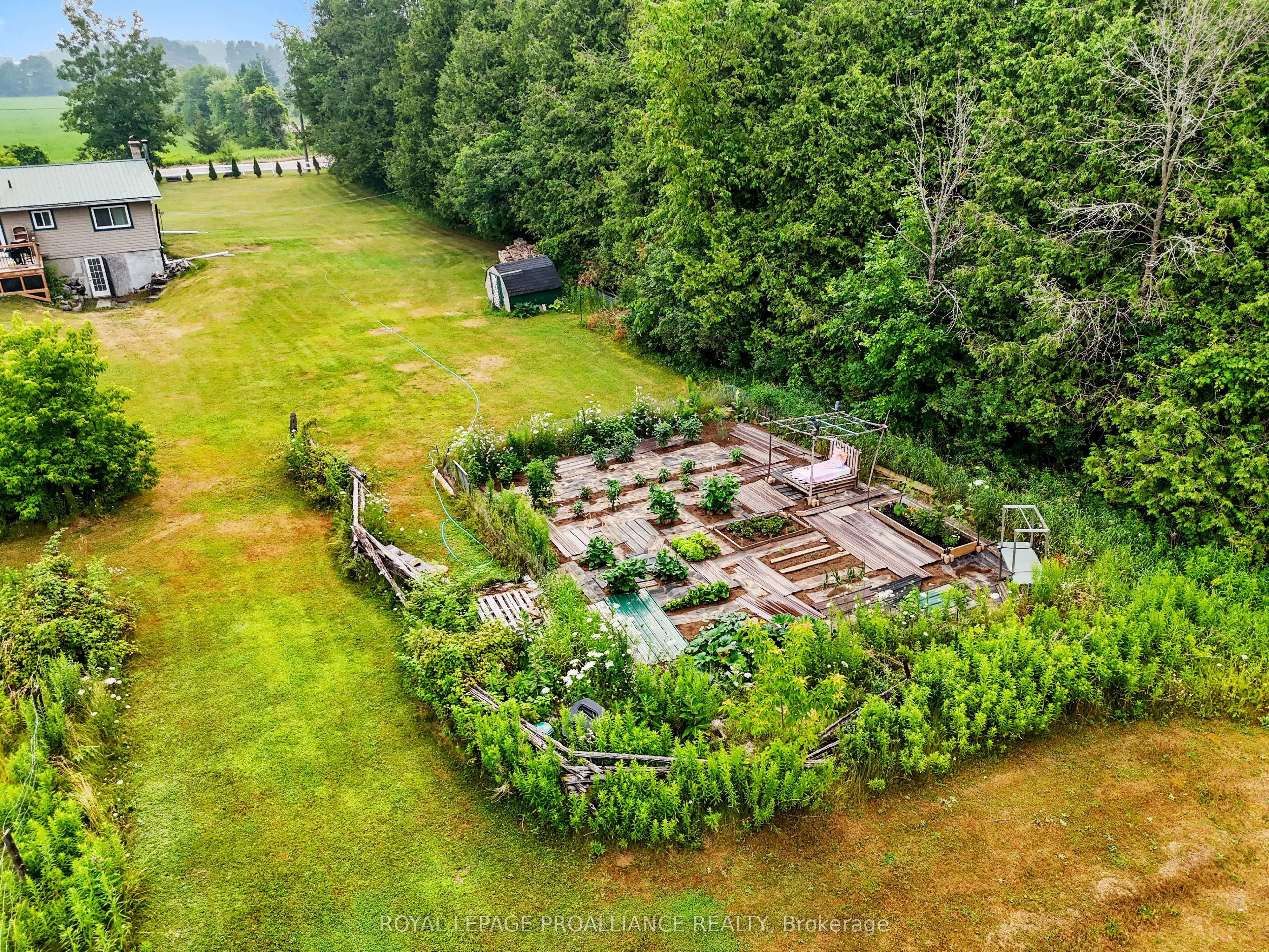 16 Mack Trail
