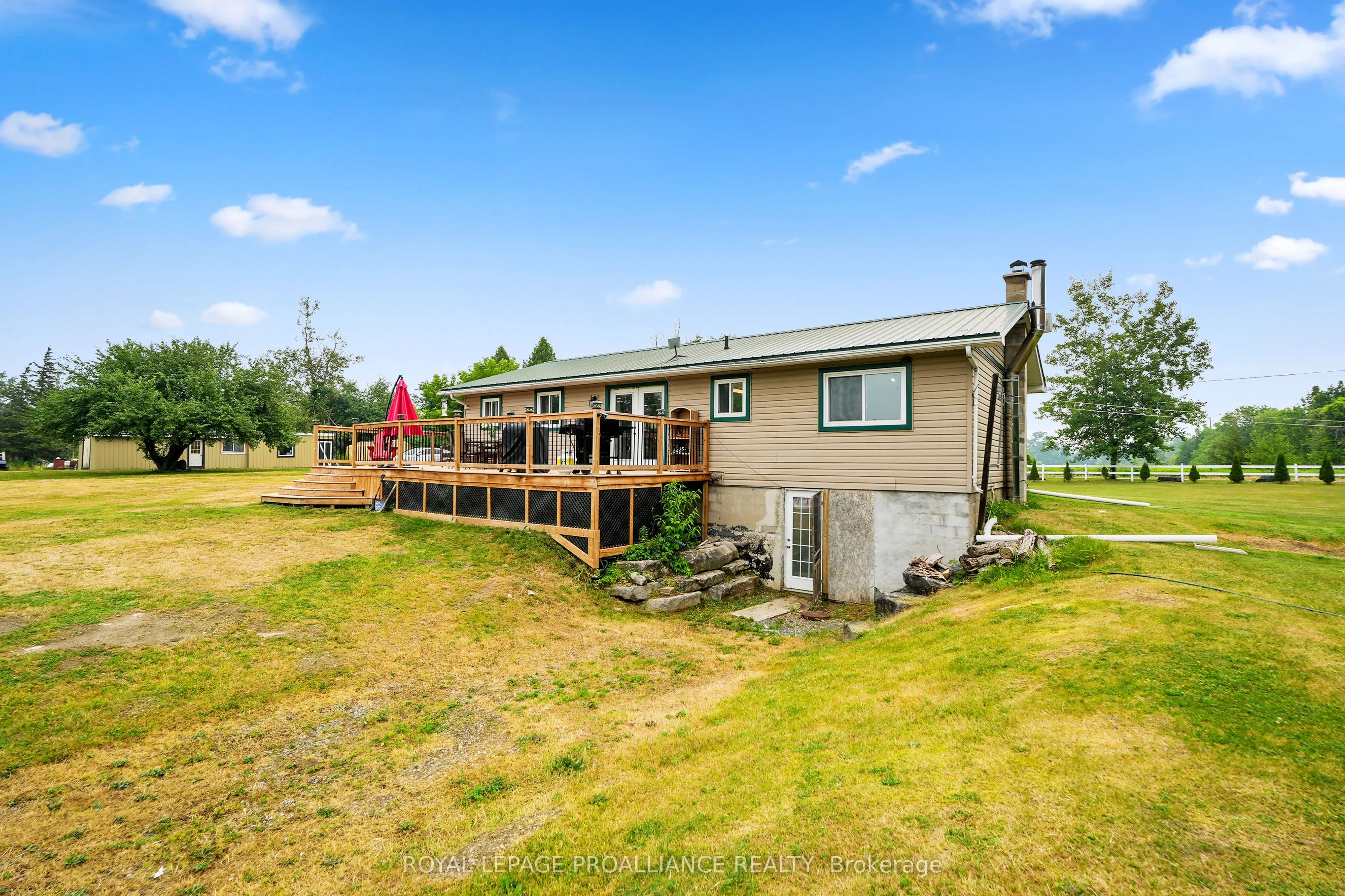 16 Mack Trail
