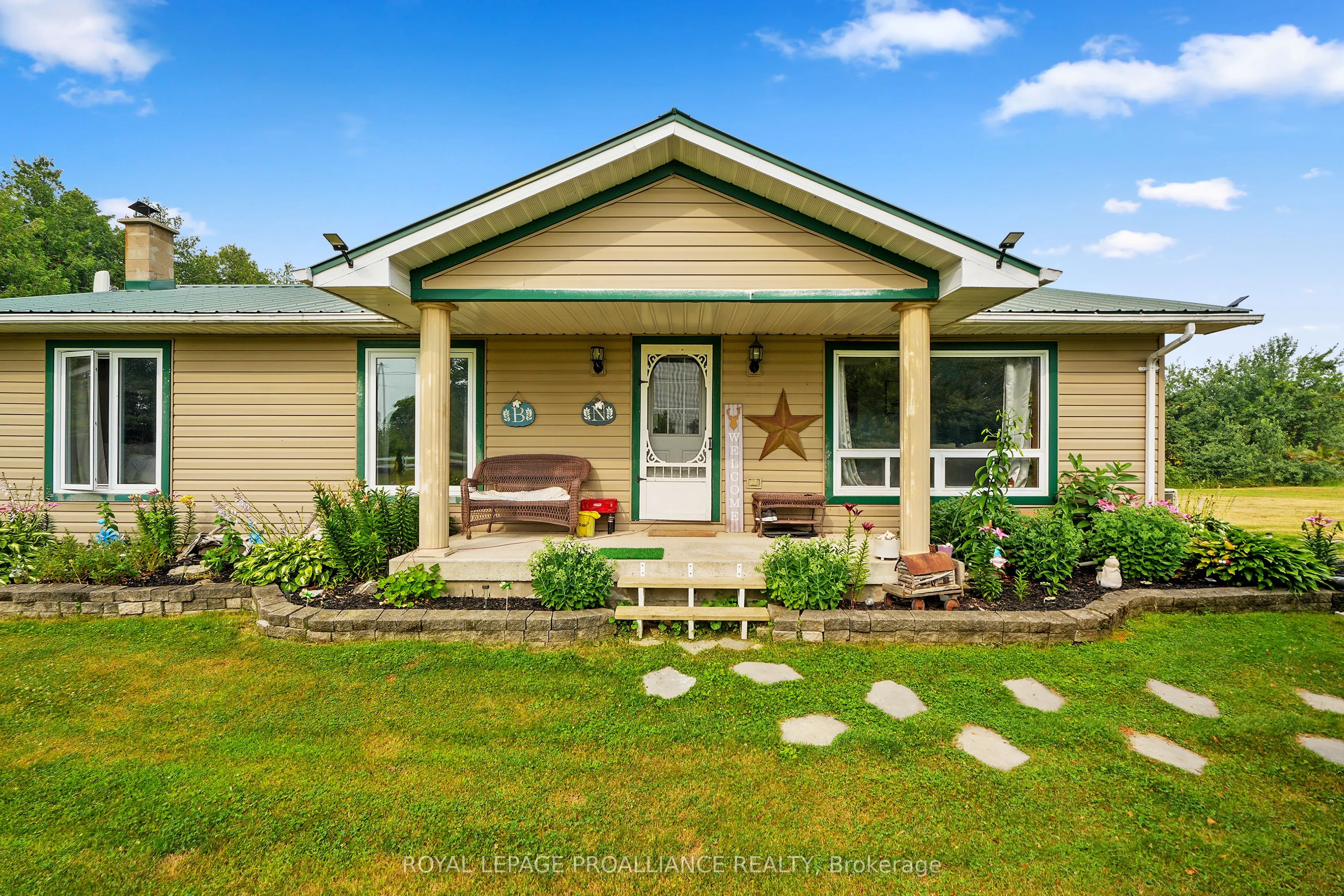 16 Mack Trail