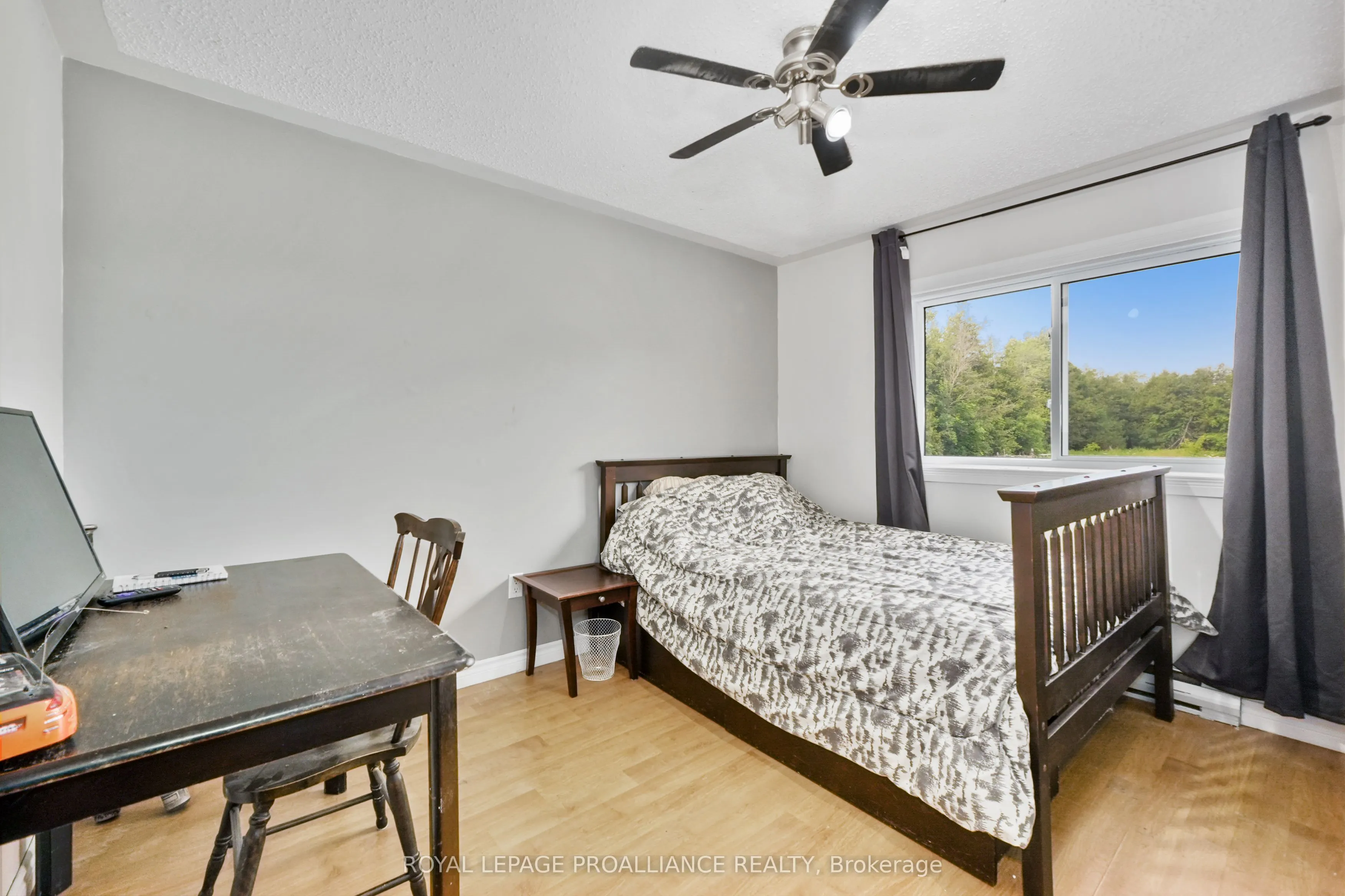 16 Mack Trail
