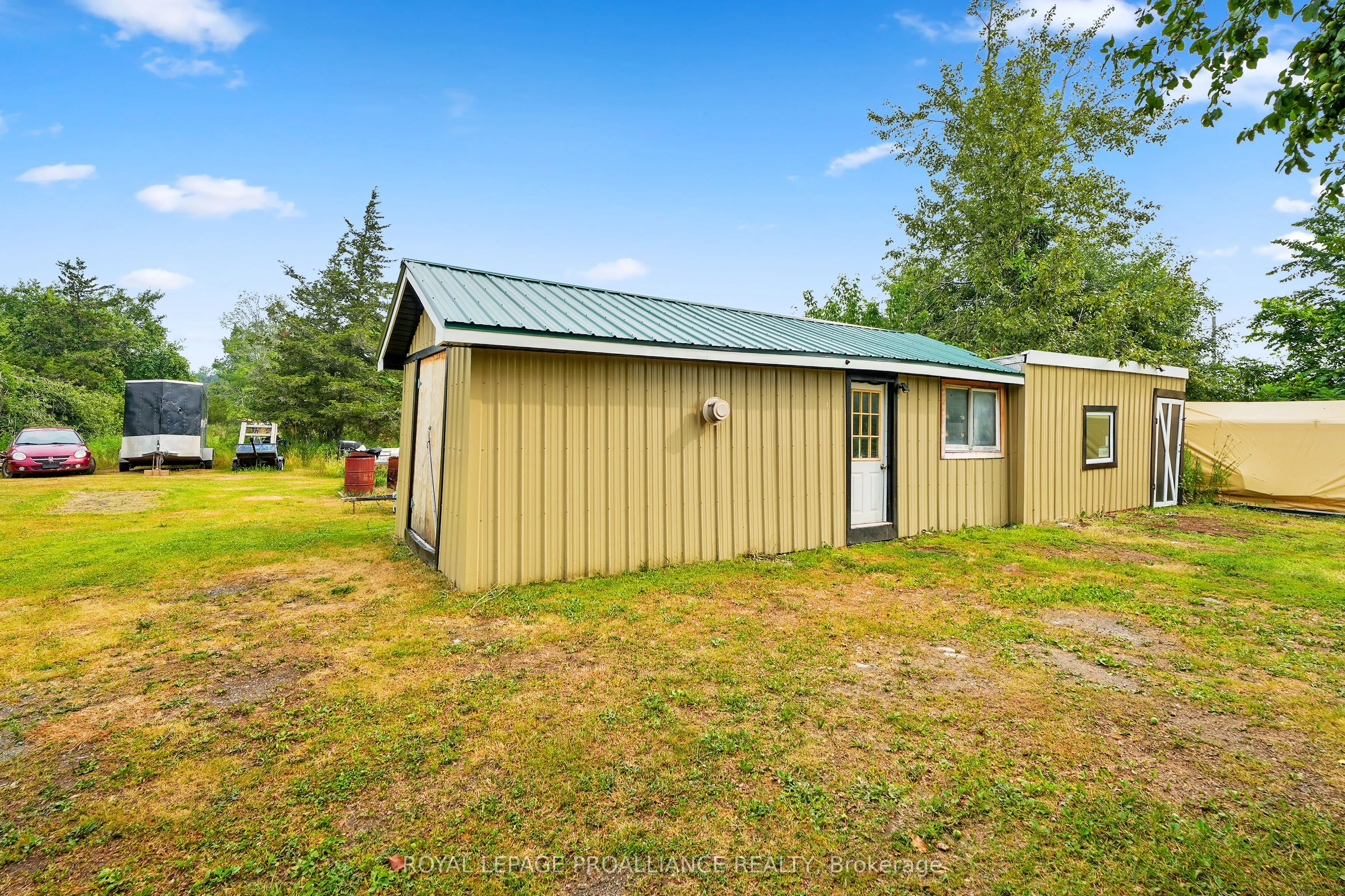 16 Mack Trail