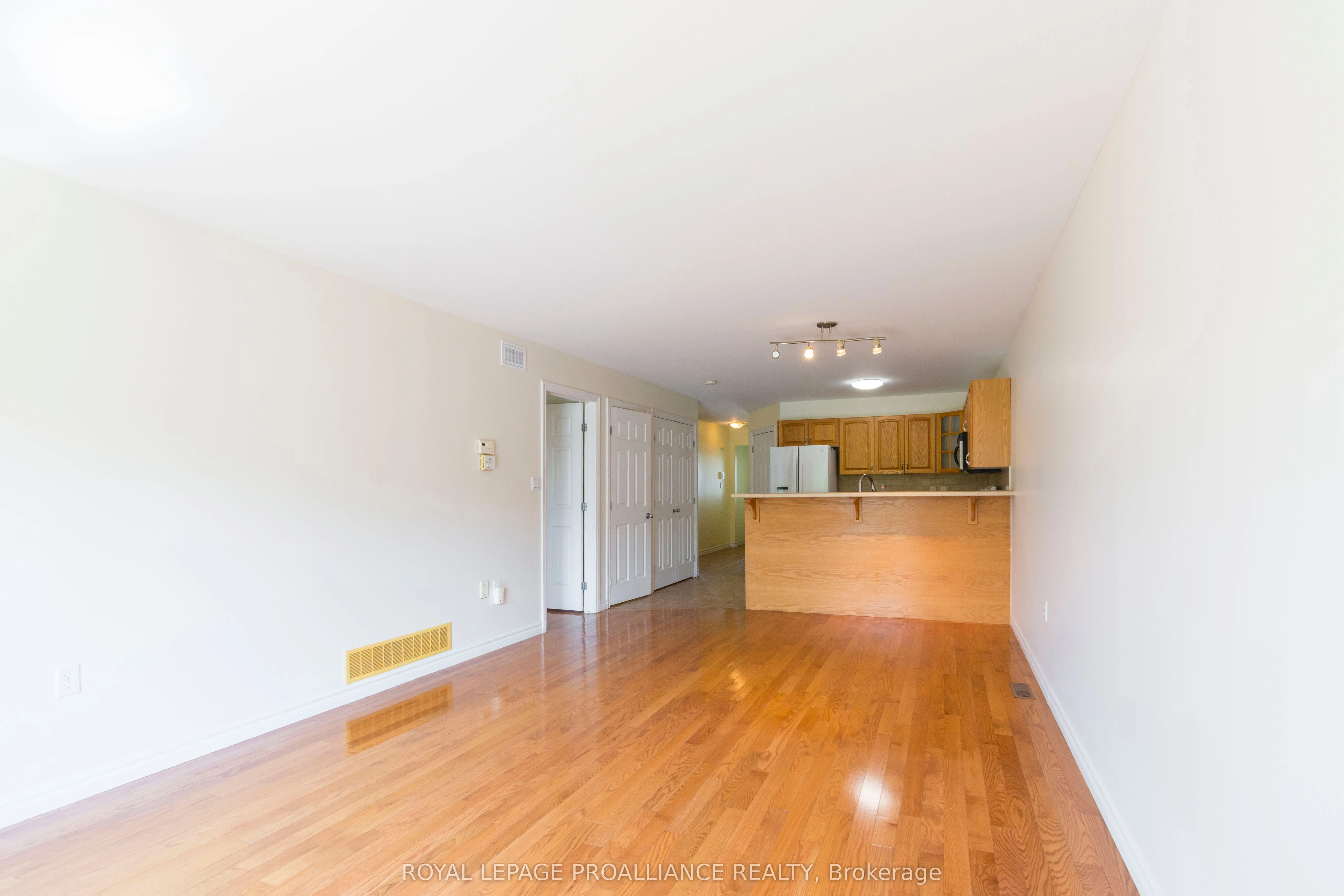 15D Gross Street