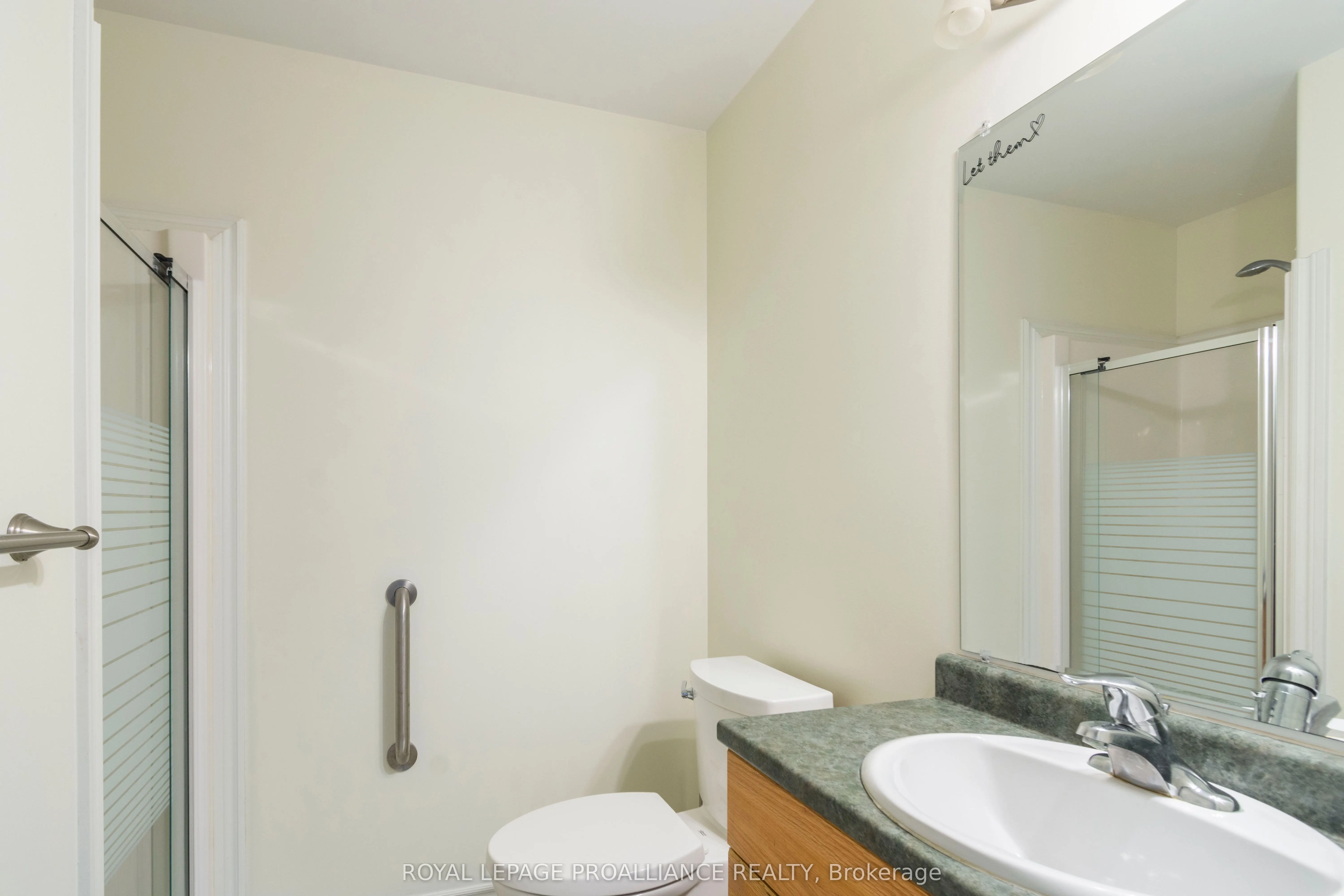 15D Gross Street
