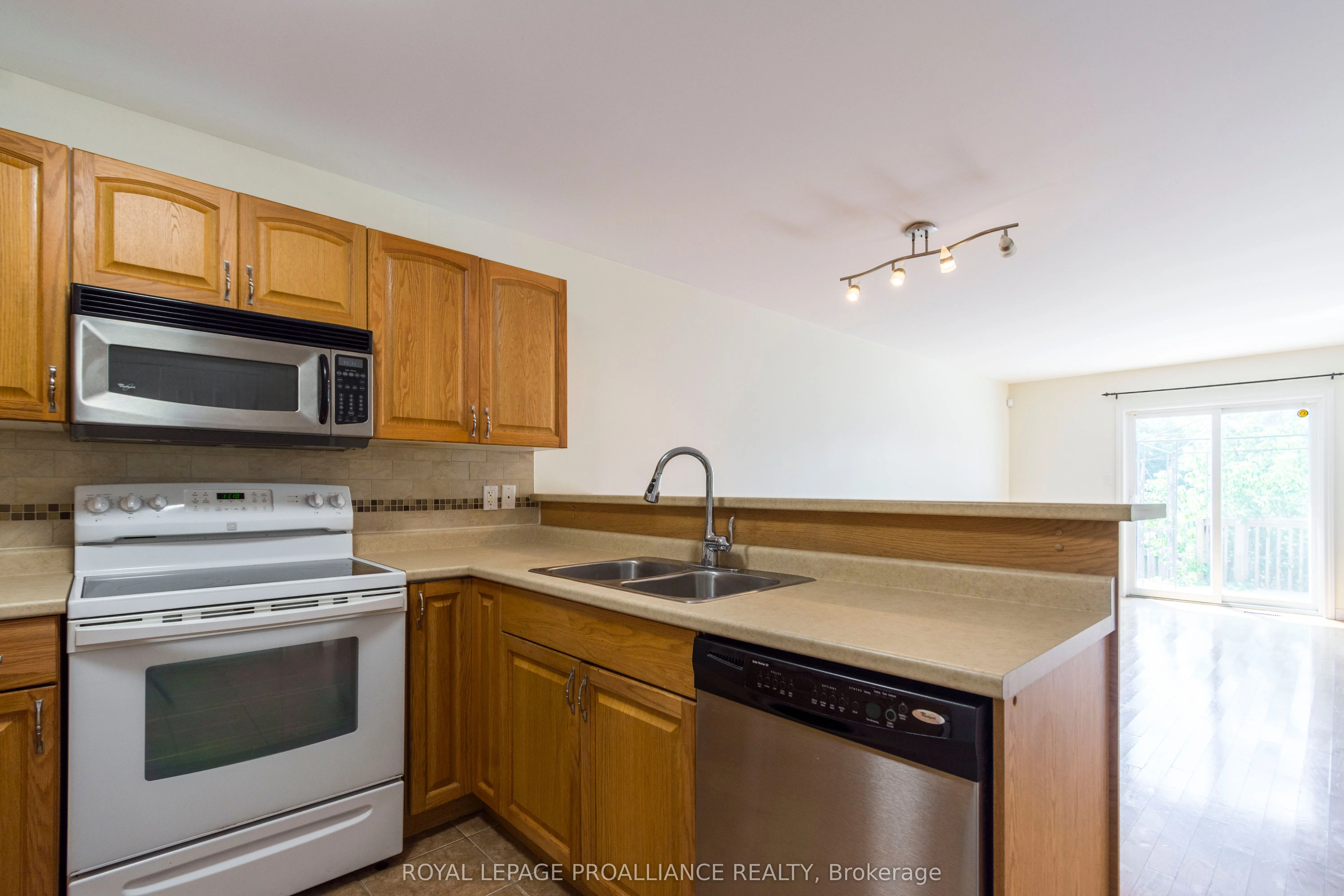 15D Gross Street
