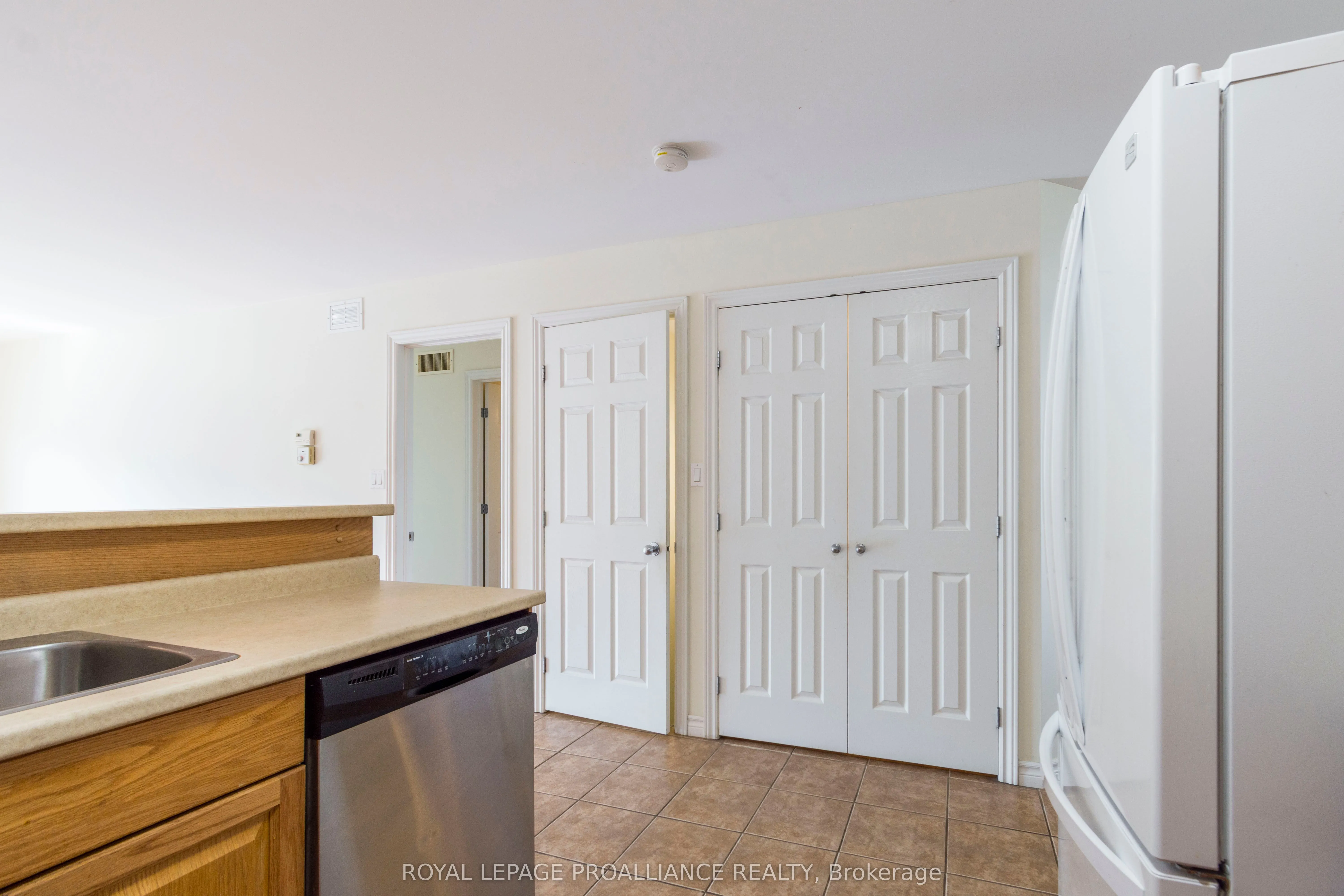 15D Gross Street