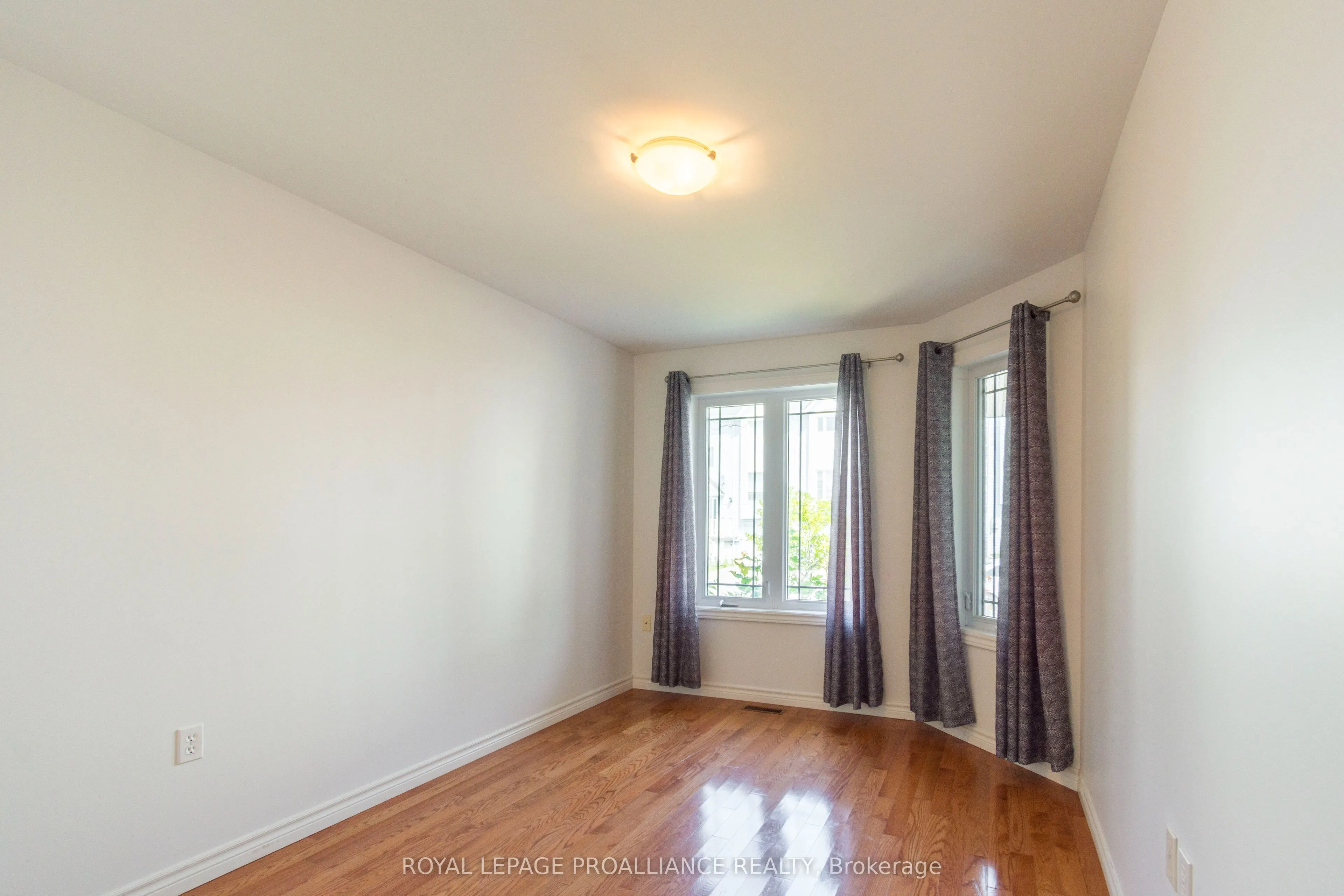 15D Gross Street