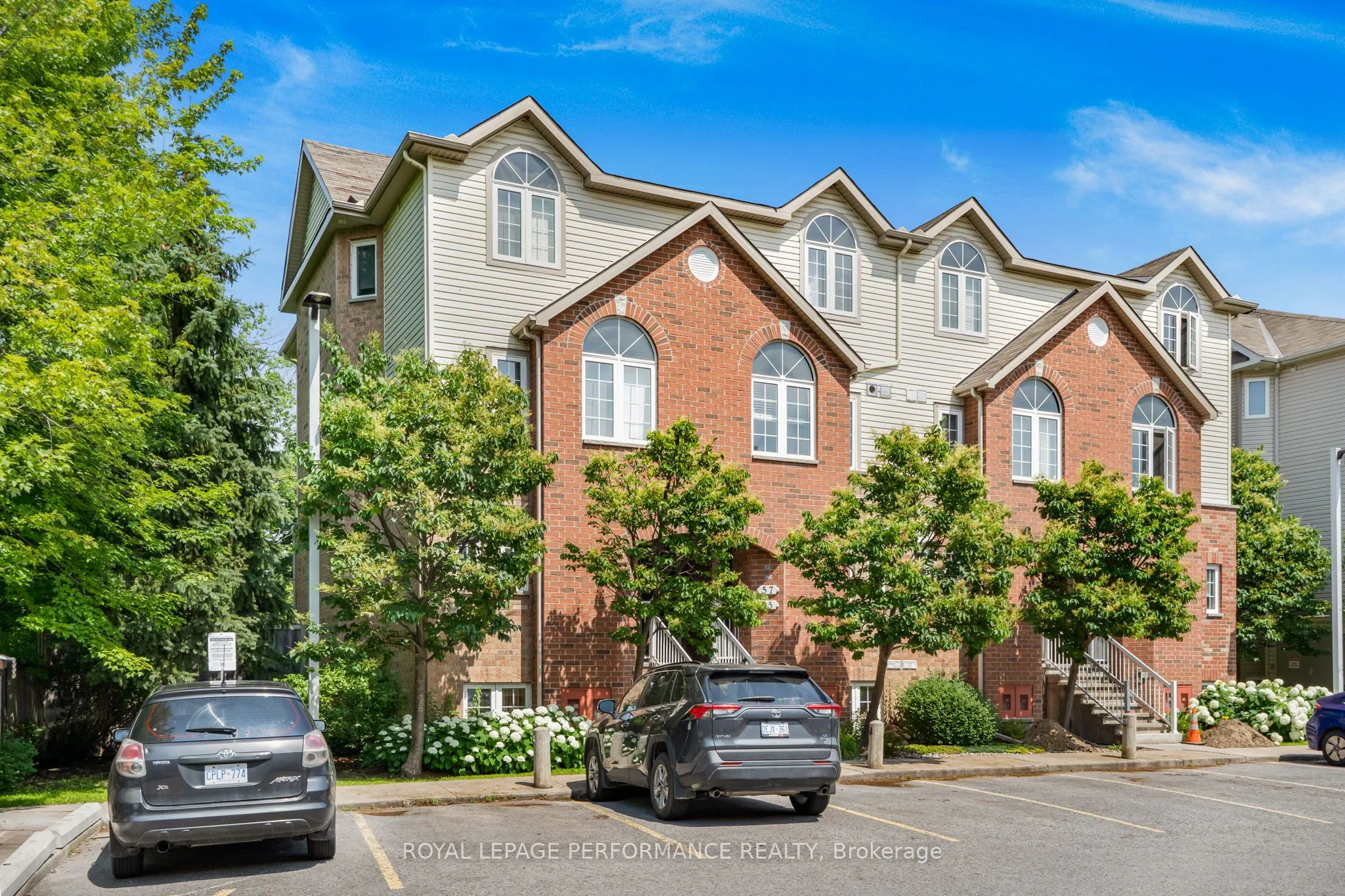 55 Steele Park Private