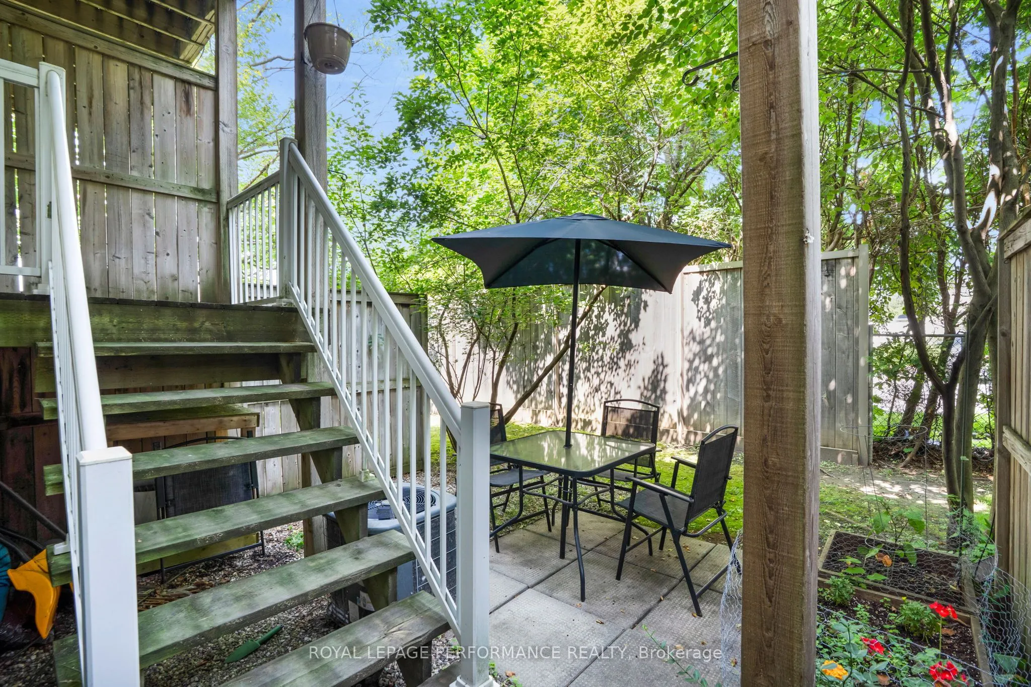 55 Steele Park Private