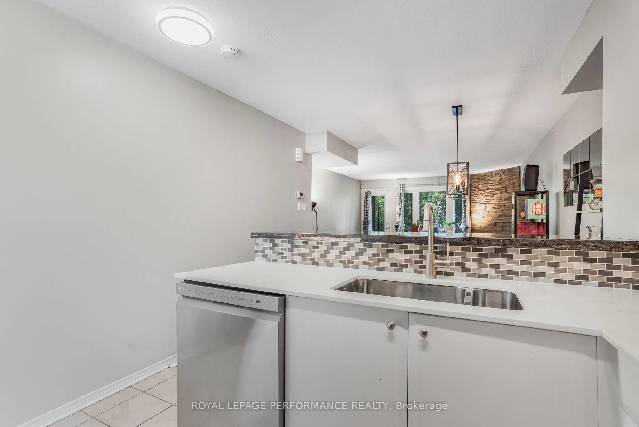 55 Steele Park Private