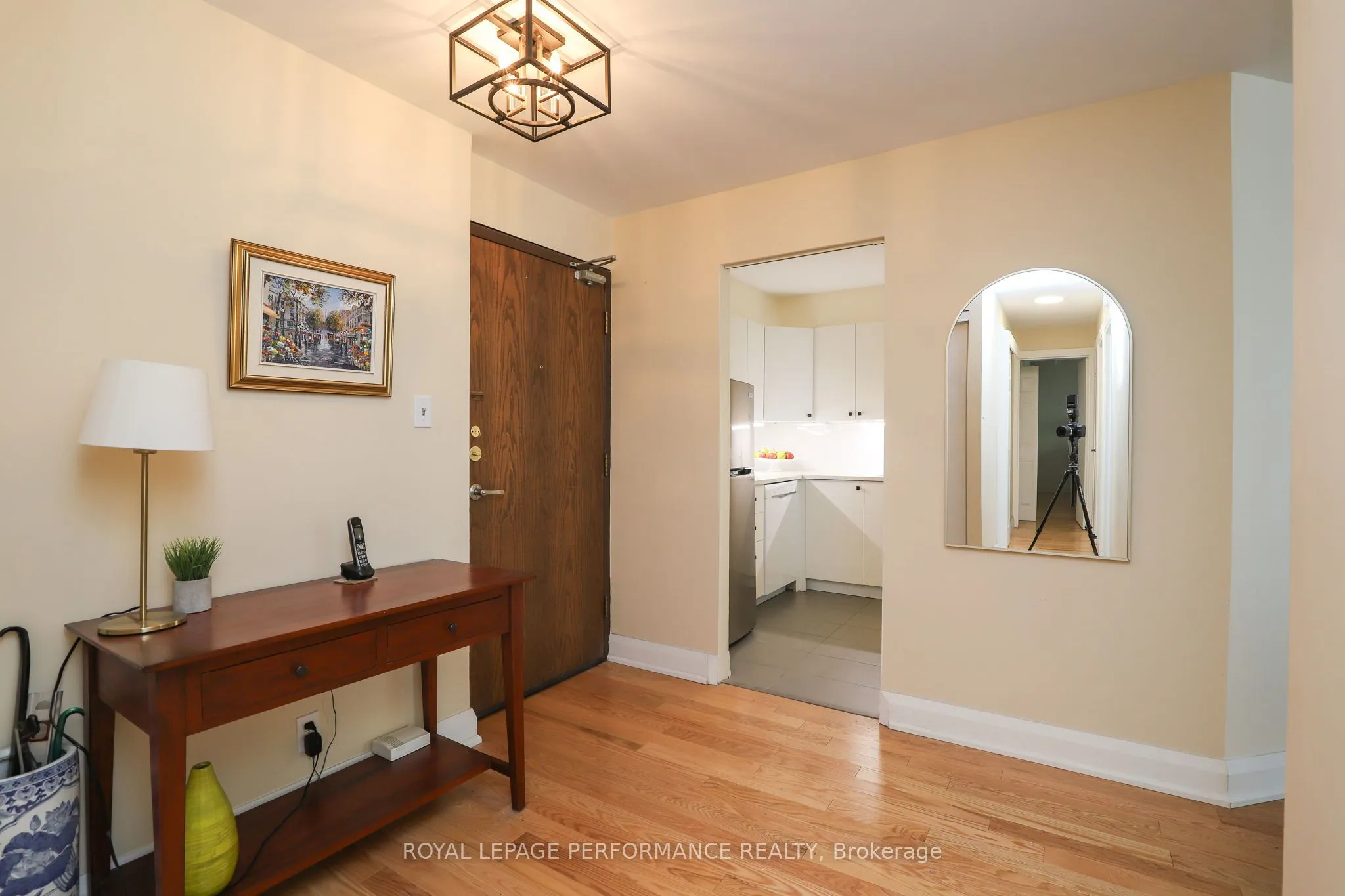 151 Bay Street, #802