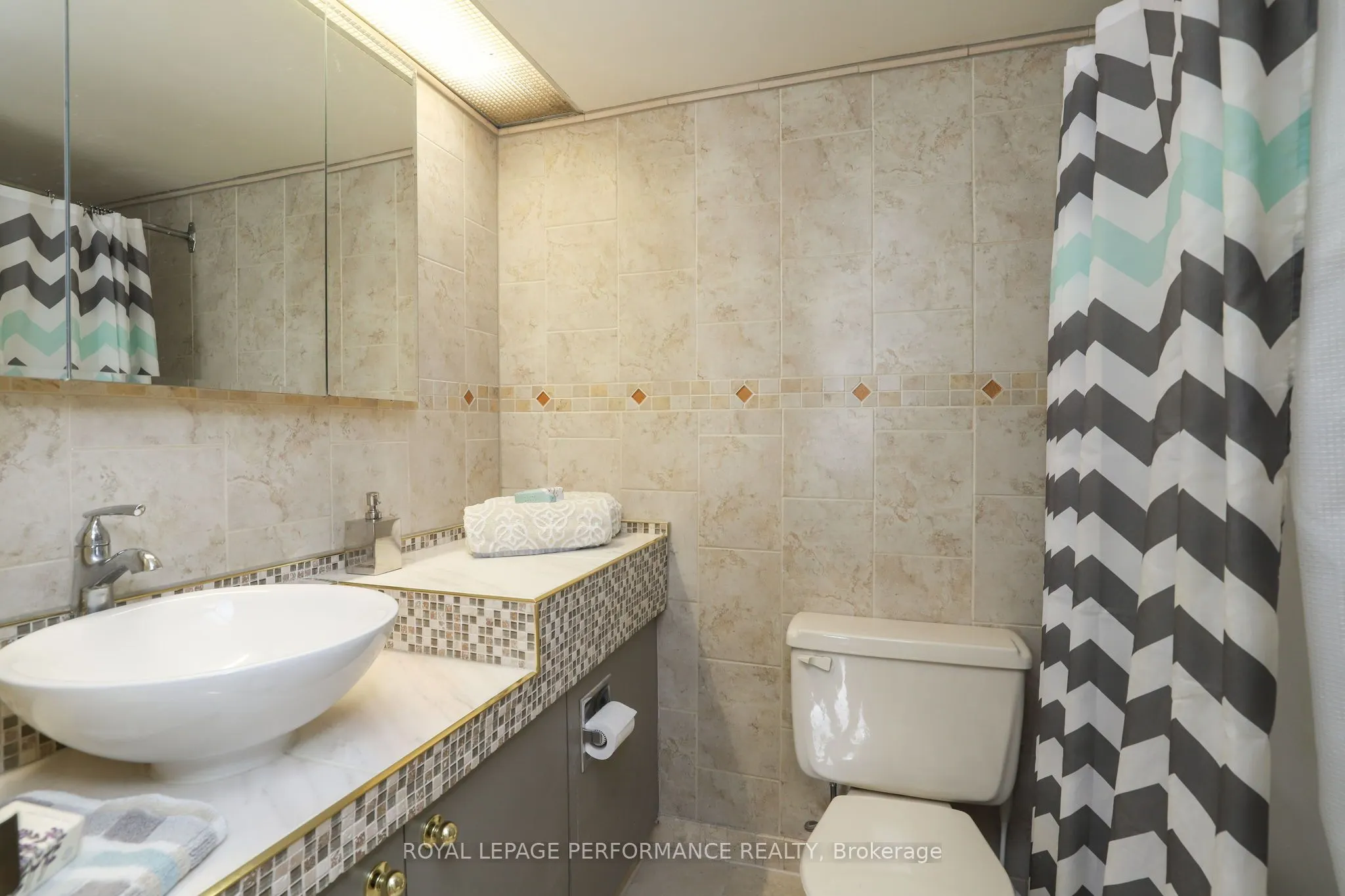 151 Bay Street, #802