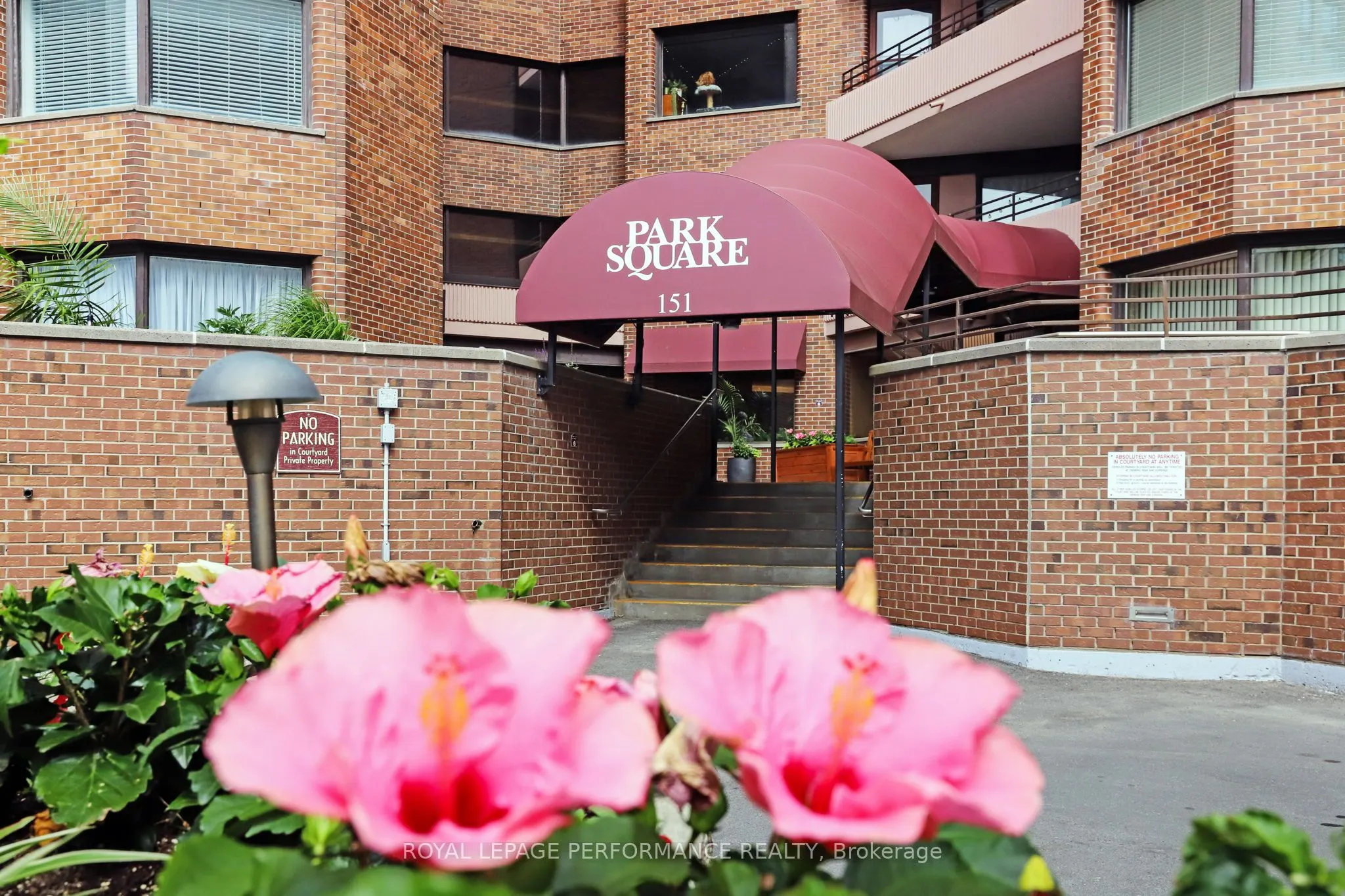 151 Bay Street, #802
