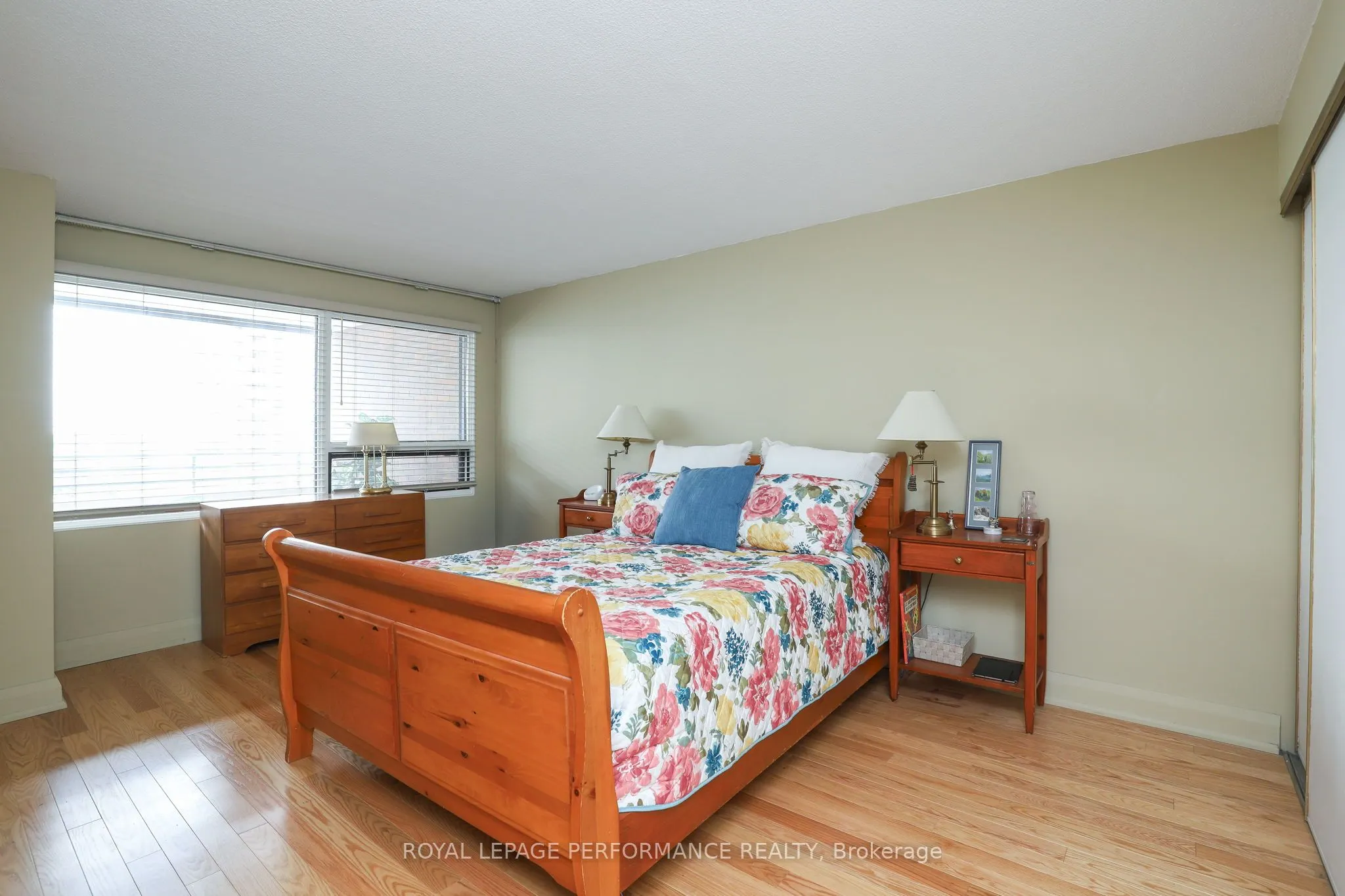 151 Bay Street, #802