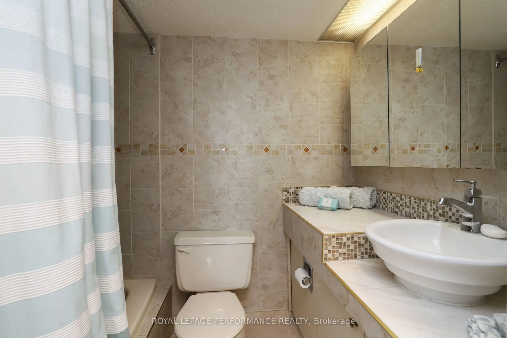 151 Bay Street, #802