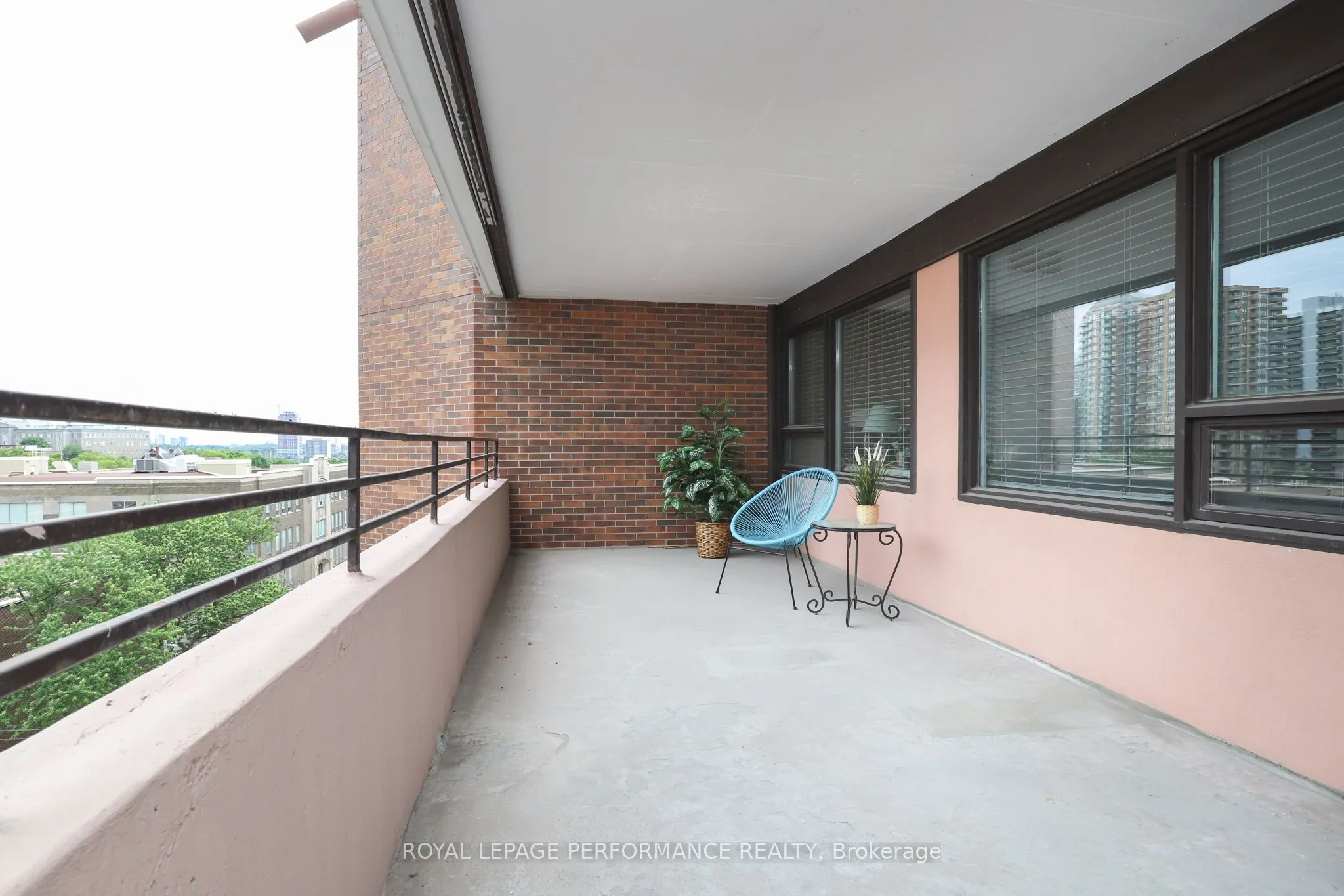 151 Bay Street, #802