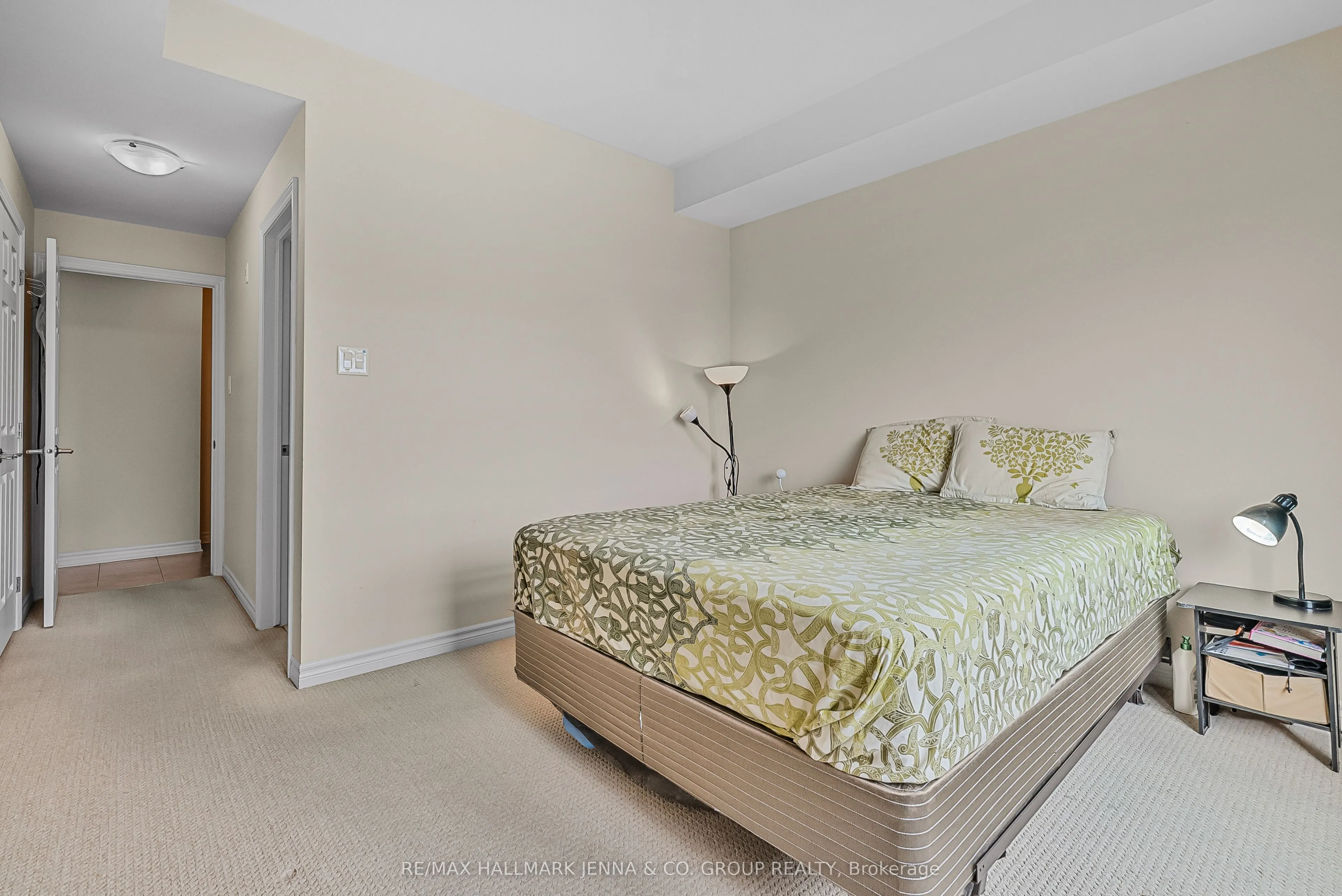 140 Guelph Private