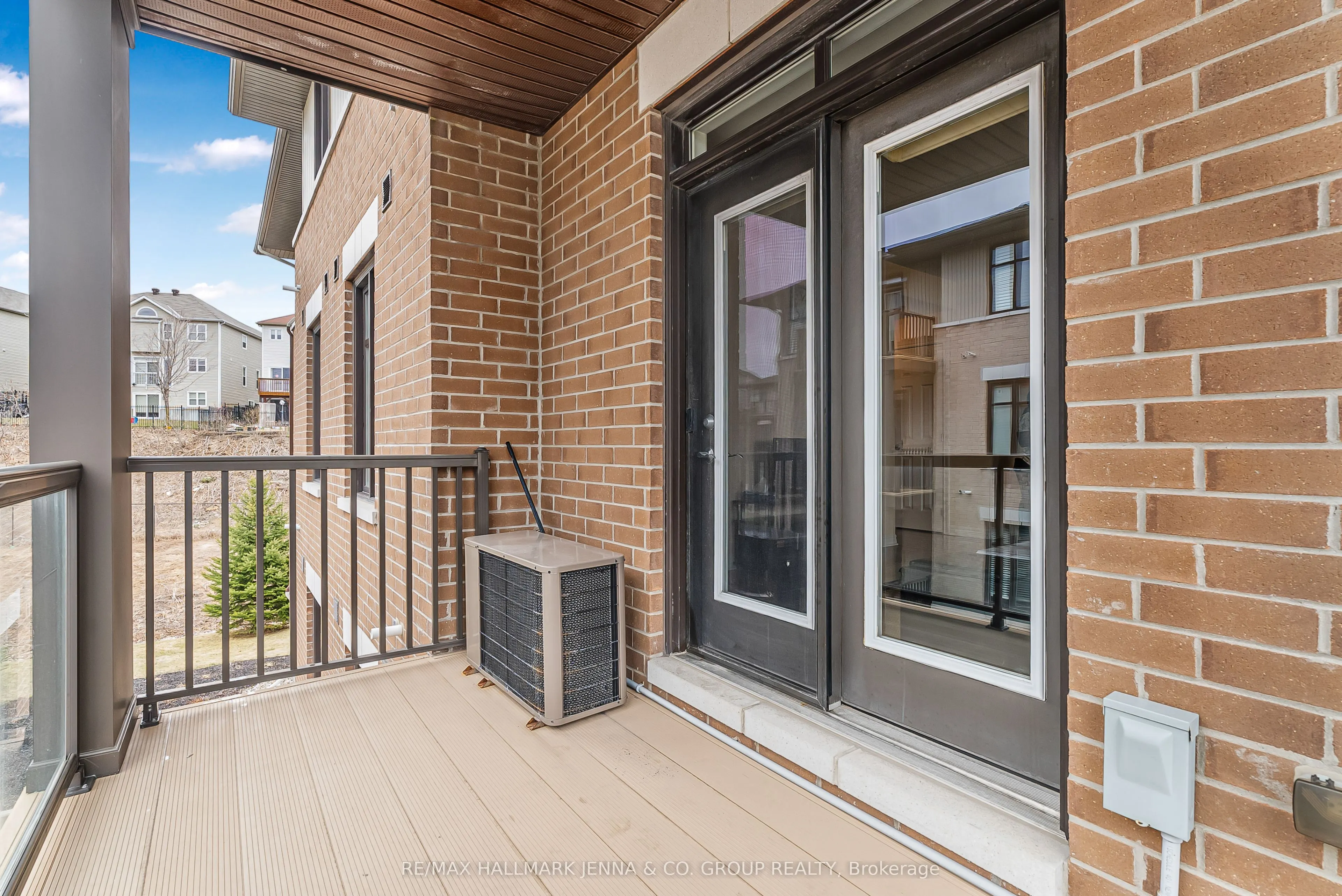 140 Guelph Private