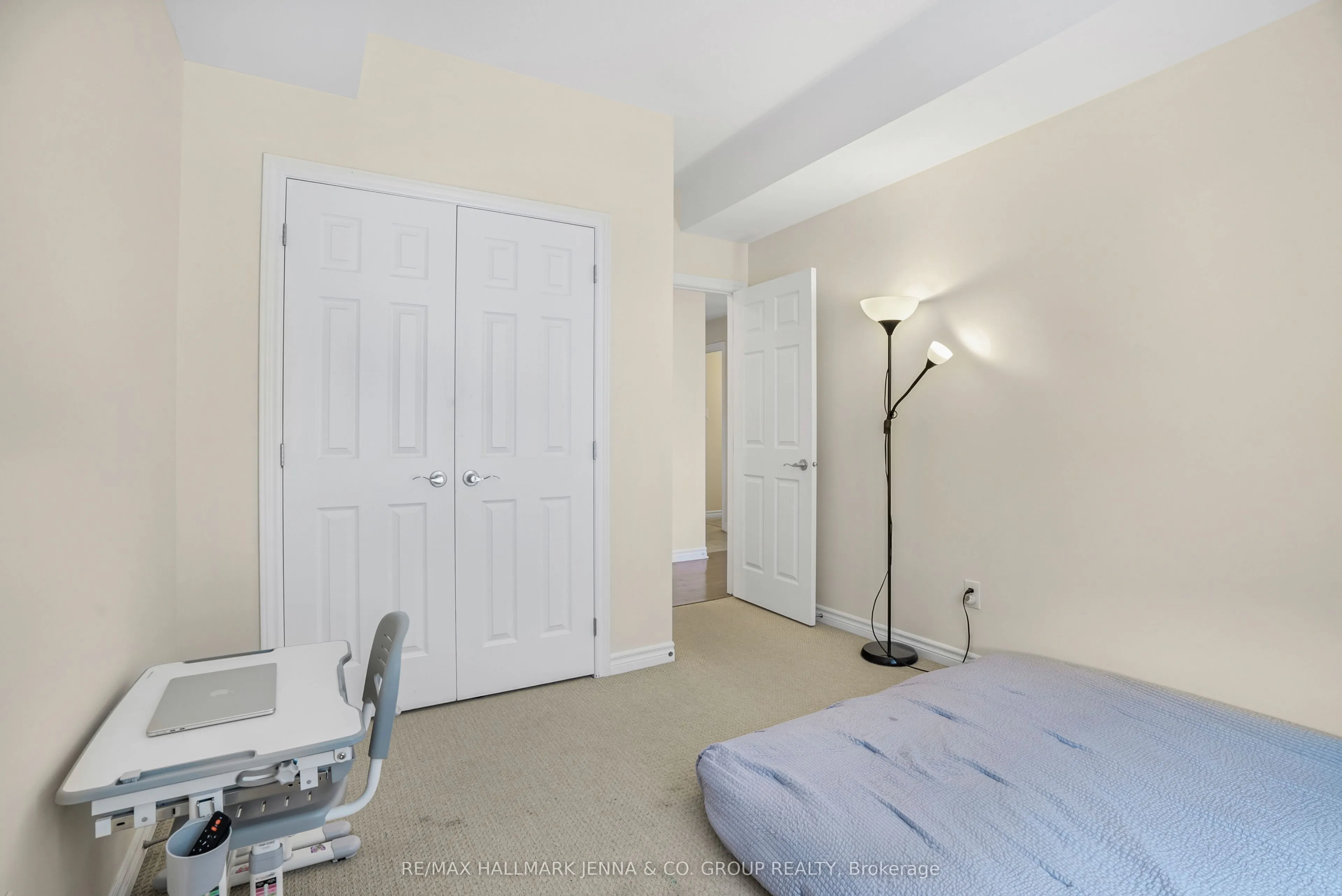 140 Guelph Private