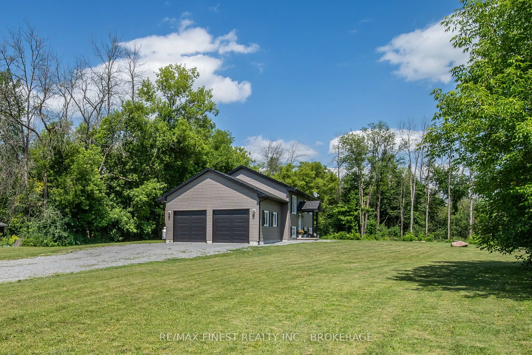 1524 Lake Road