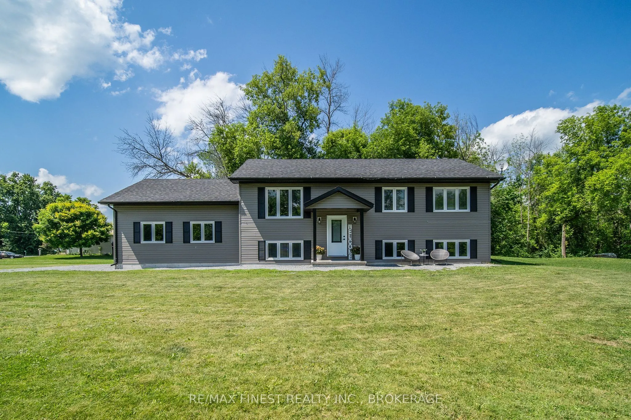 1524 Lake Road
