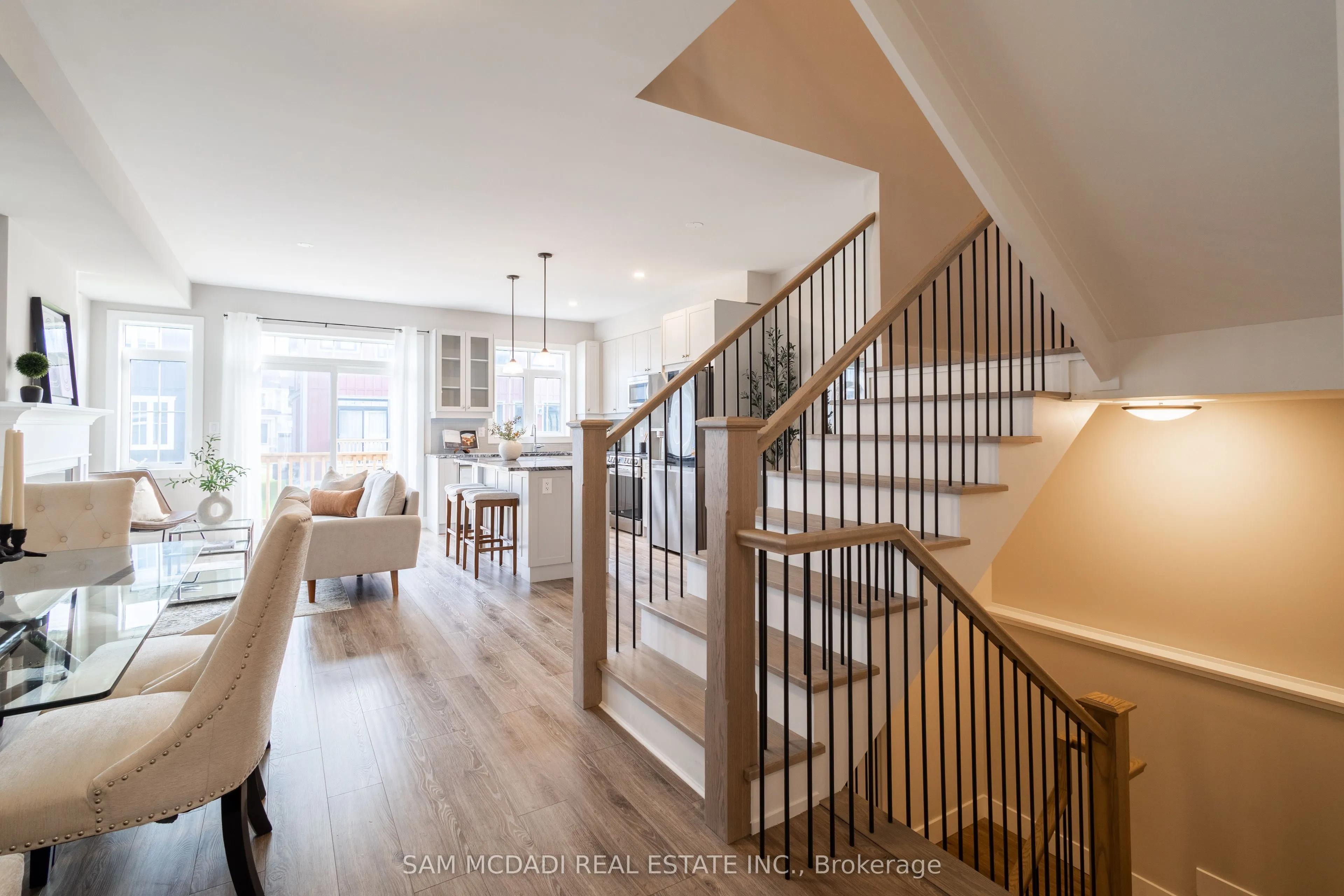121 Black Willow Crescent