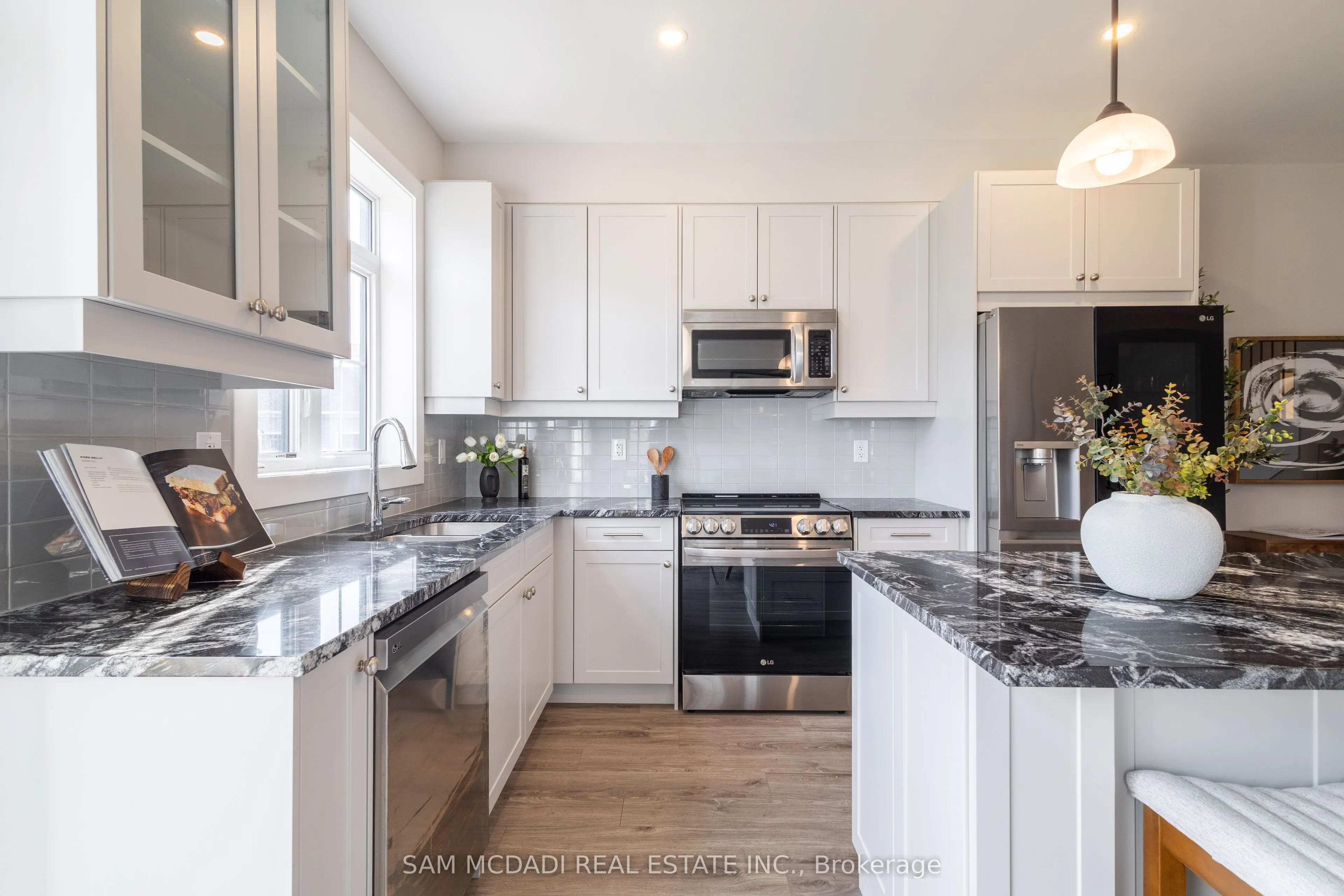 121 Black Willow Crescent