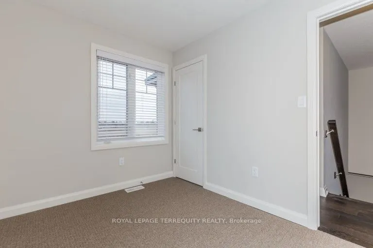 7 EGLESTON Lane