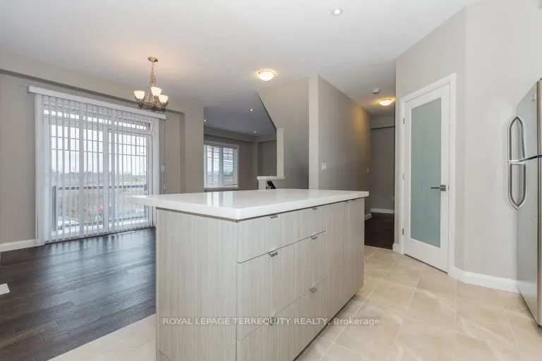 7 EGLESTON Lane