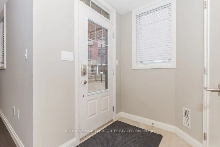 7 EGLESTON Lane