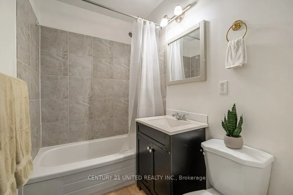 610 George Street N, #11